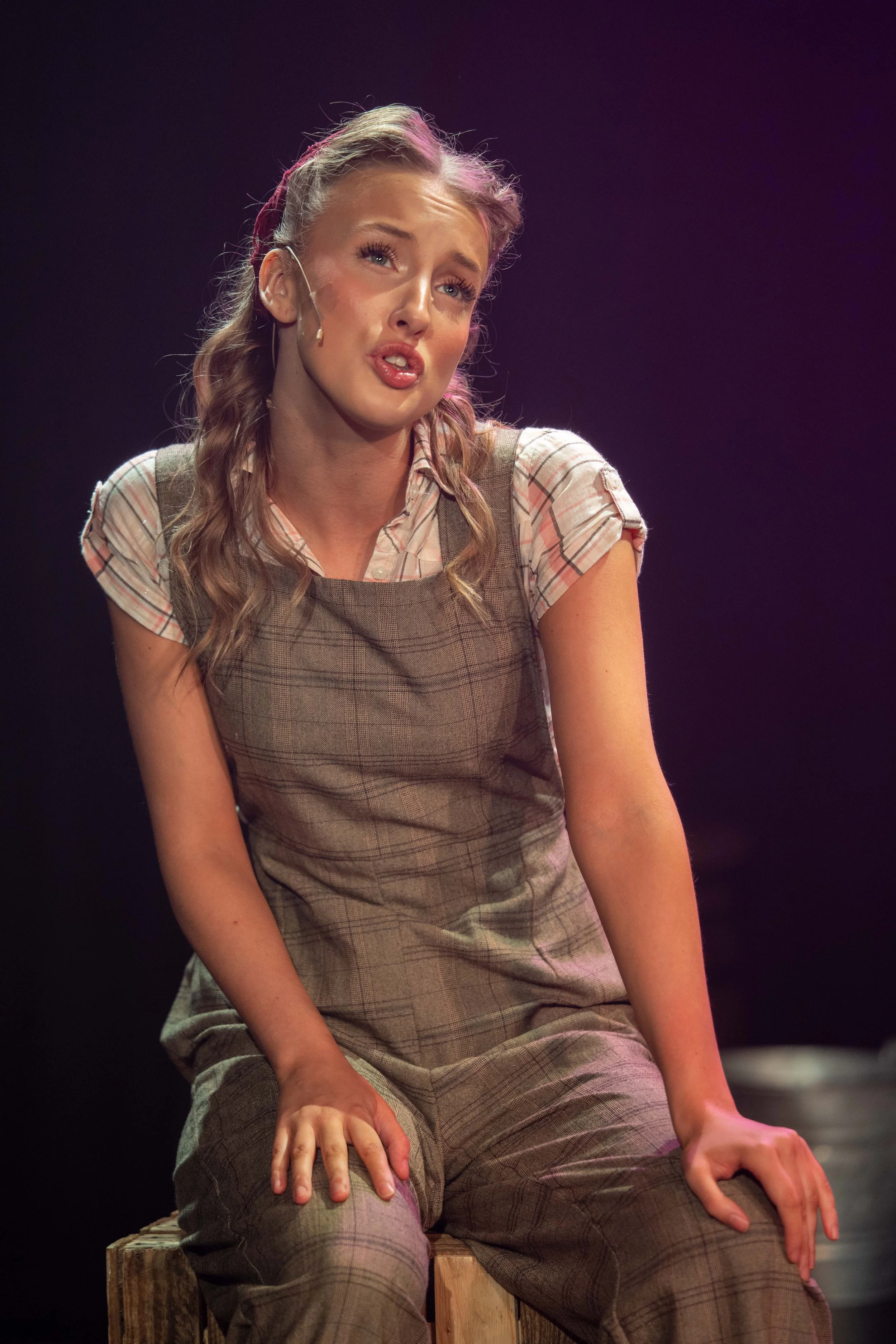 Tring Park Oaklahoma Pt 4 star 2Mb-7.jpg