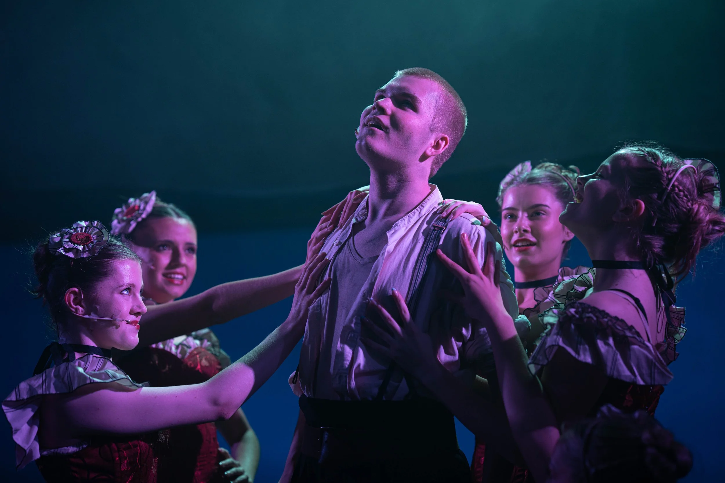 Tring Park Oaklahoma Pt 4 star 2Mb-17.jpg