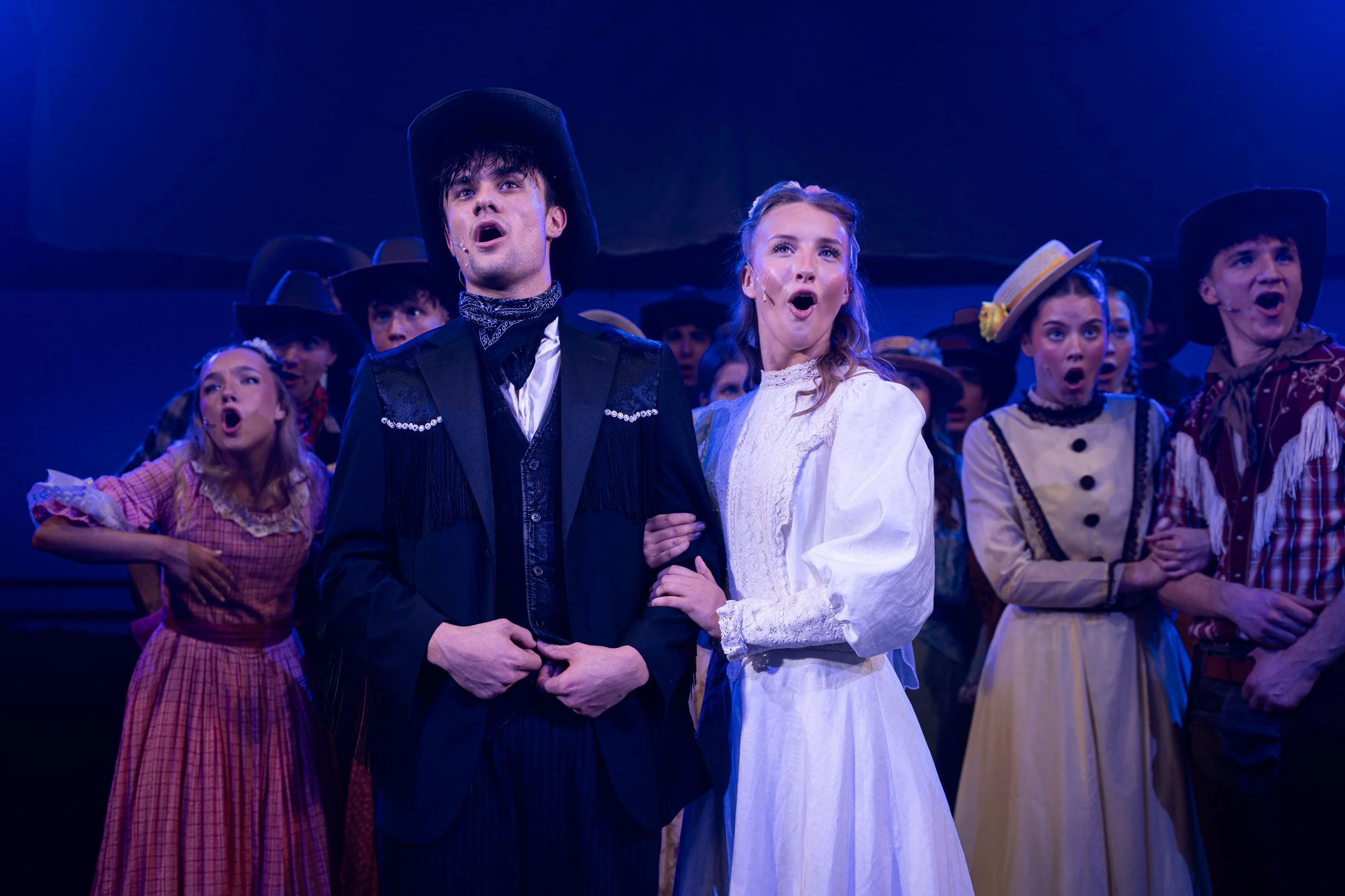 Tring Park Oaklahoma Pt 4 star 2Mb-25.jpg