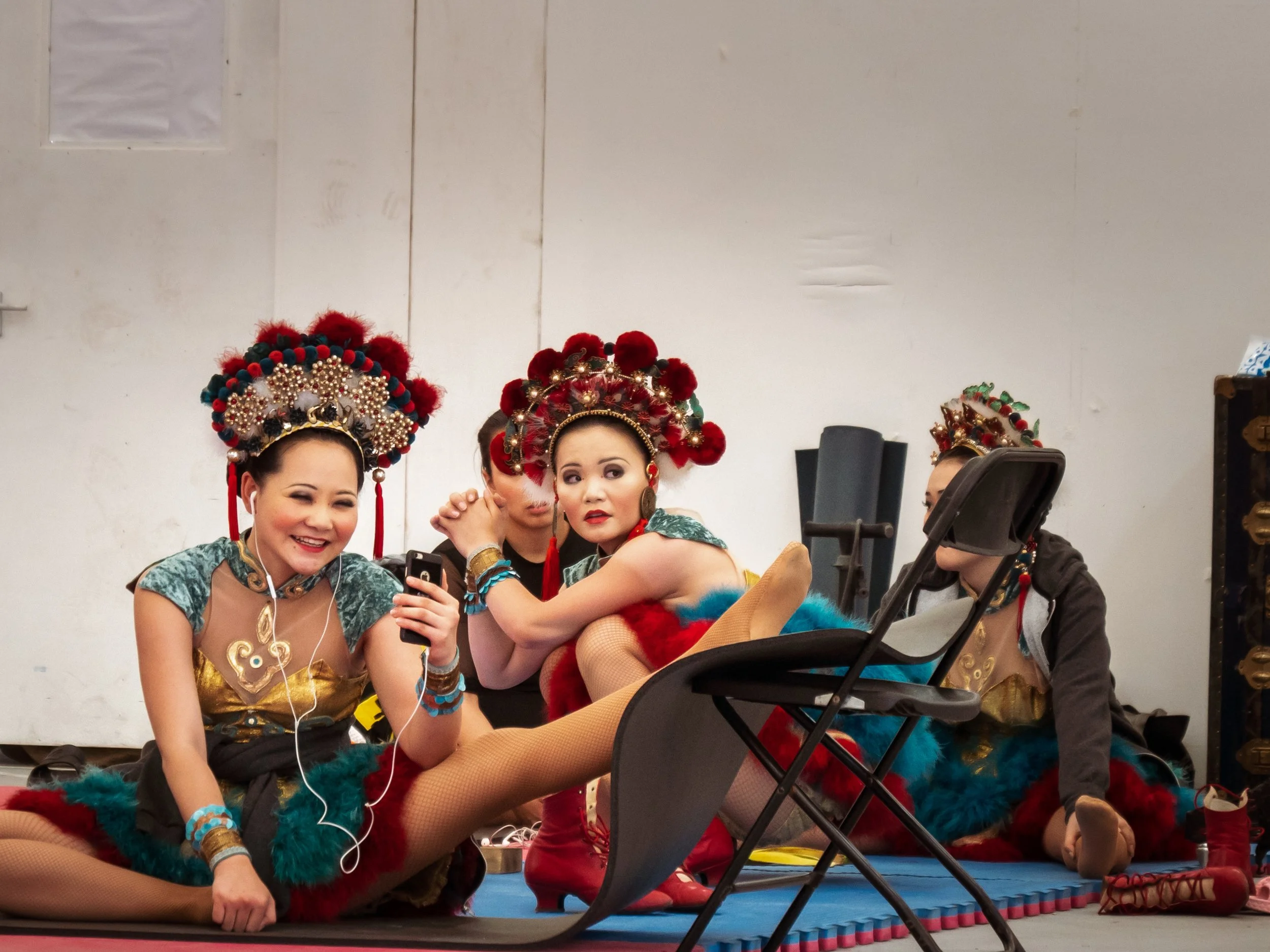 Dumbo Mongolians Warm Up.jpg