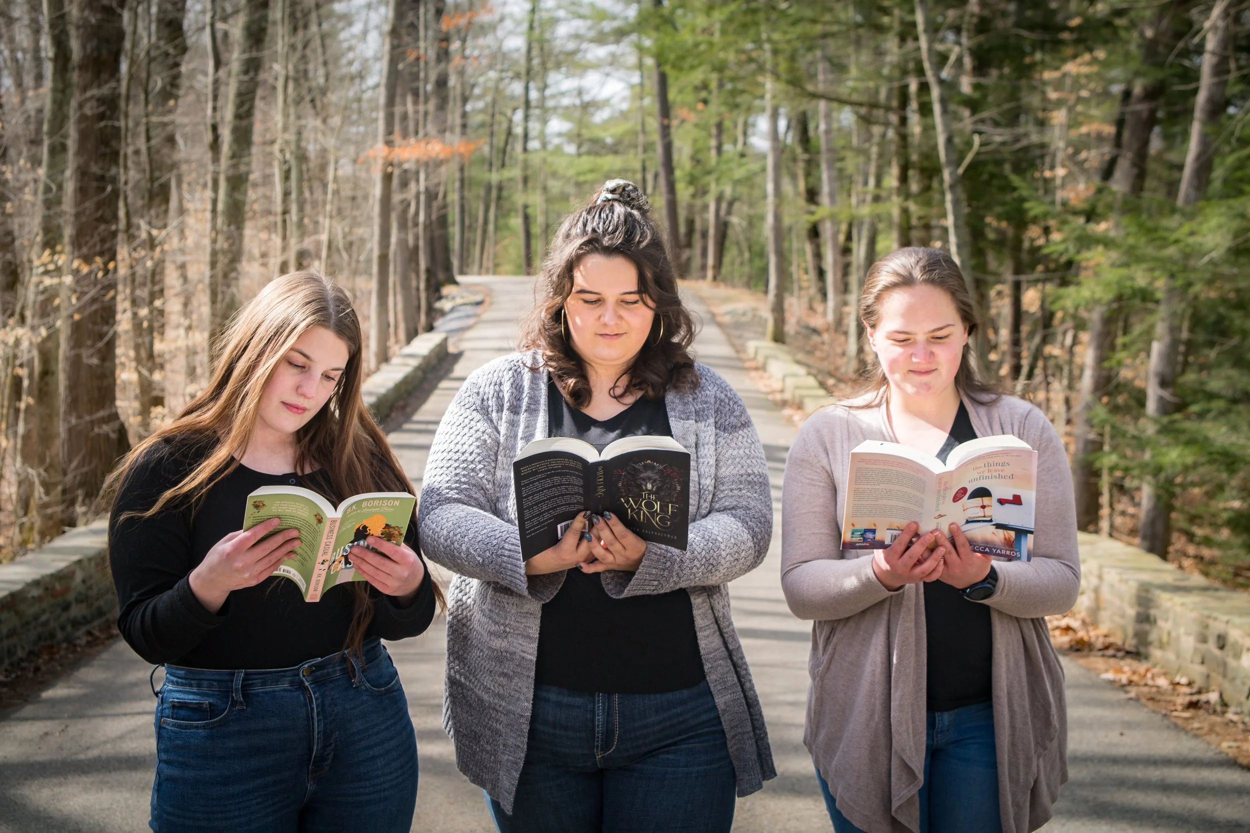 Country Gals Read
