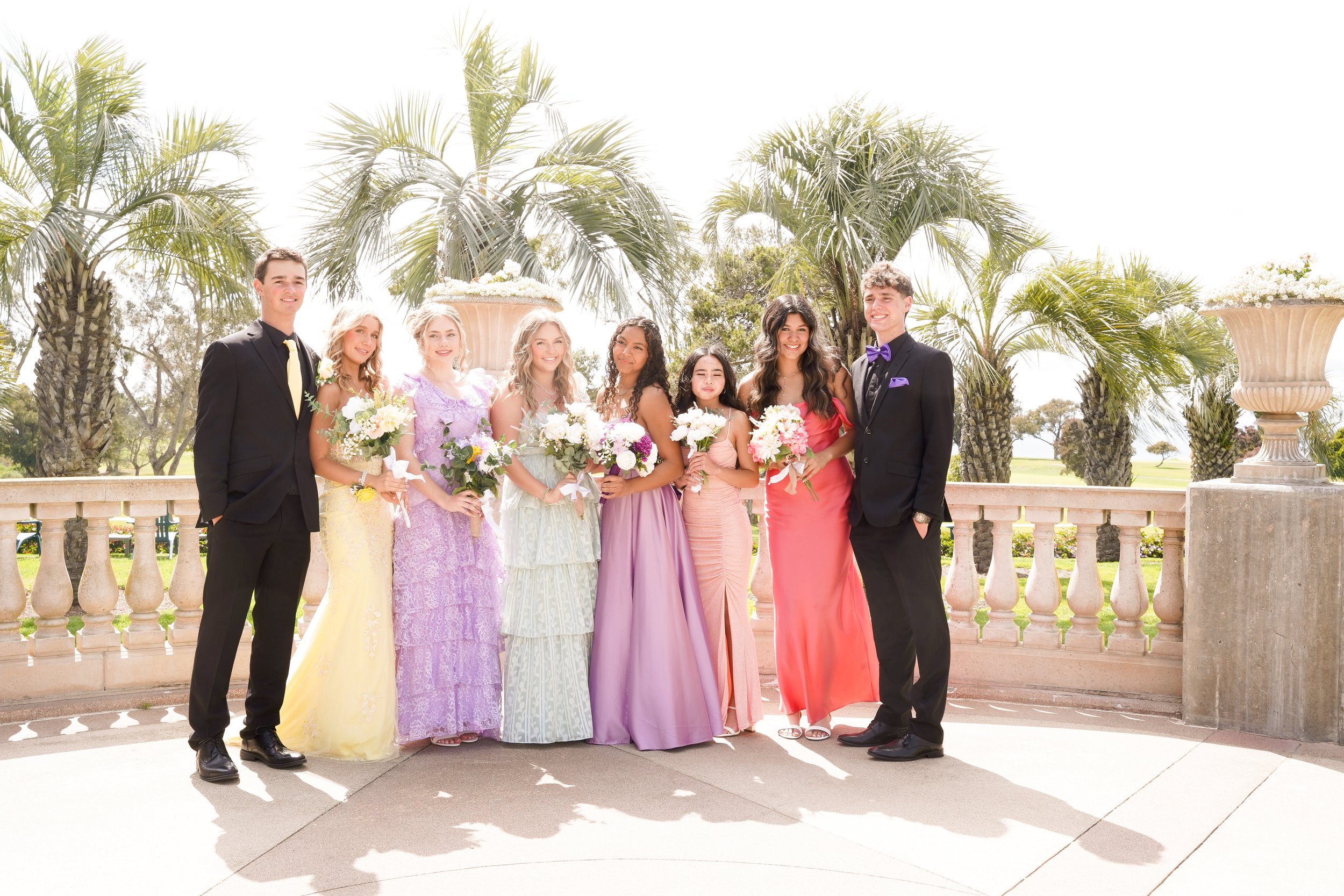 A group of friends, dressed to the nines and ready to make memories that last a lifetime—this prom photography session in La Jolla, San Diego captured all the laughter, style, and joy of a night they’ll never forget.