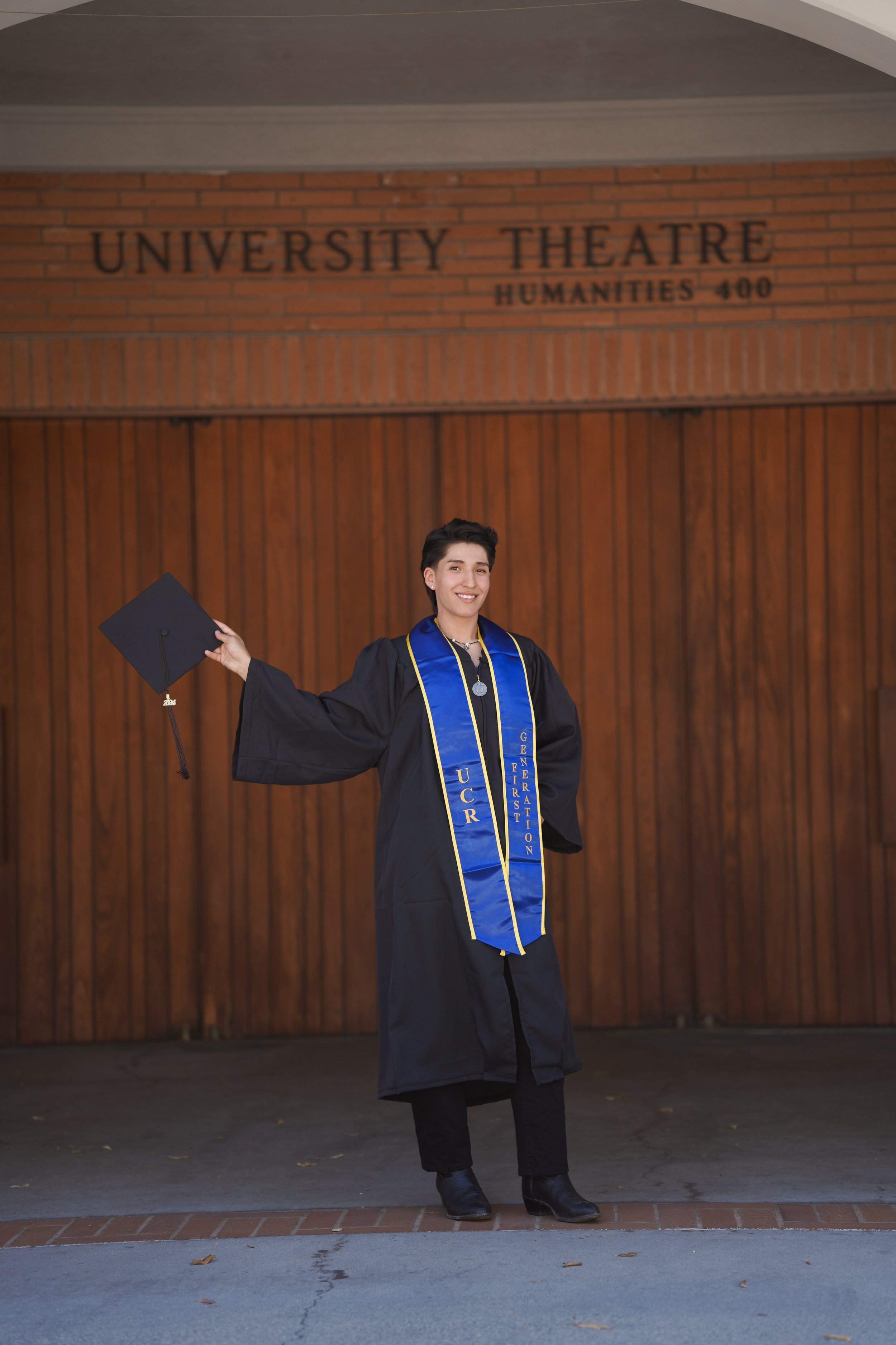 Graduation photography in Riverside, CA for UCR grads—celebrating new chapters, big dreams, and unforgettable memories with timeless grad portraits.