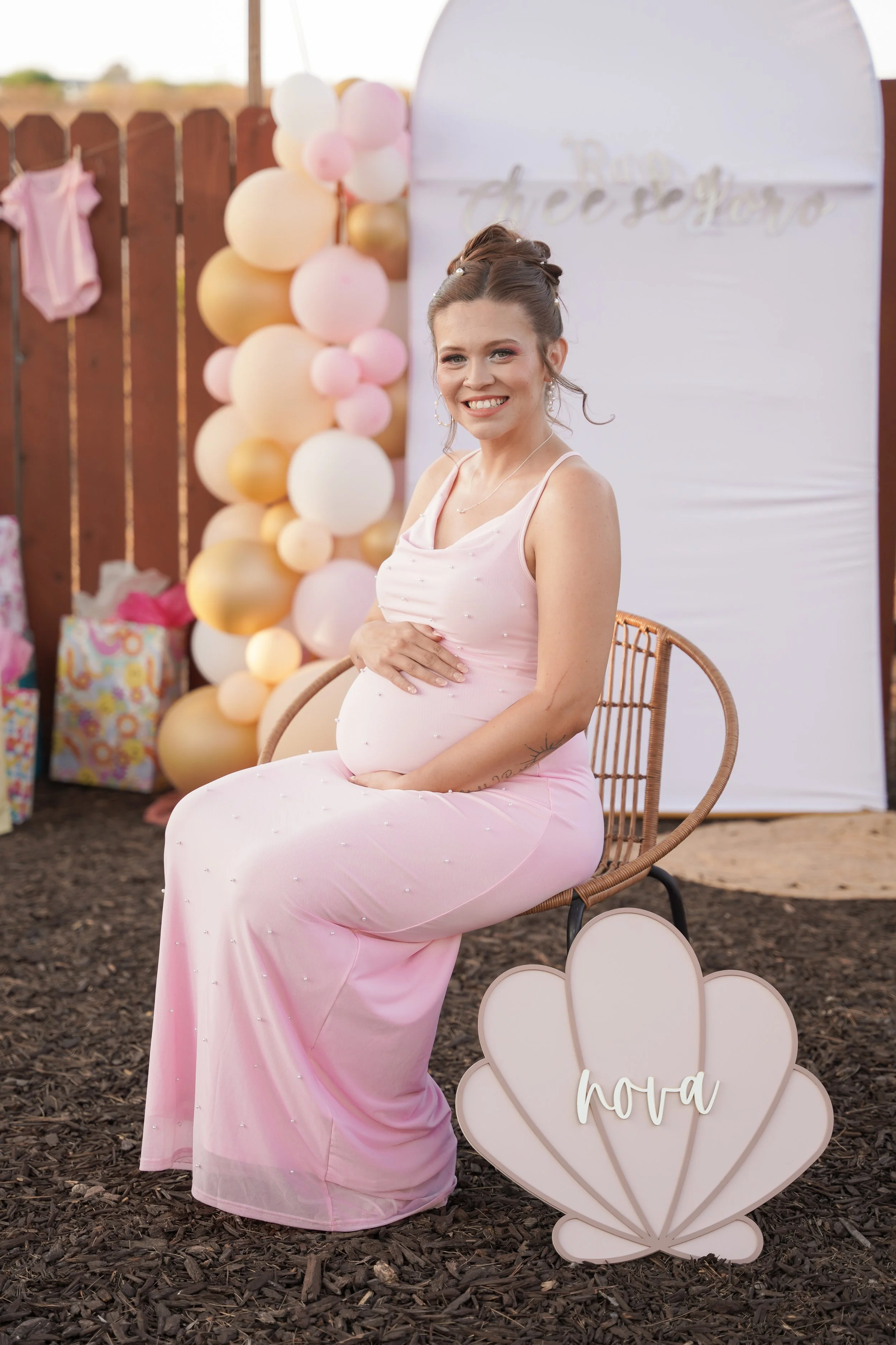 Beautiful moments from a heartfelt baby shower in La Mesa, San Diego. Captured with our Milestone Photography Package — perfect for maternity sessions, baby showers, and every celebration in between.