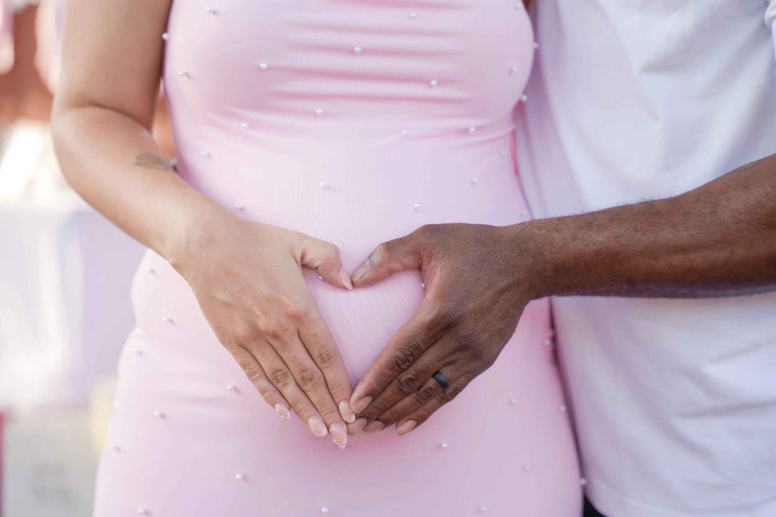 Beautiful moments from a heartfelt baby shower in La Mesa, San Diego. Captured with our Milestone Photography Package — perfect for maternity sessions, baby showers, and every celebration in between.