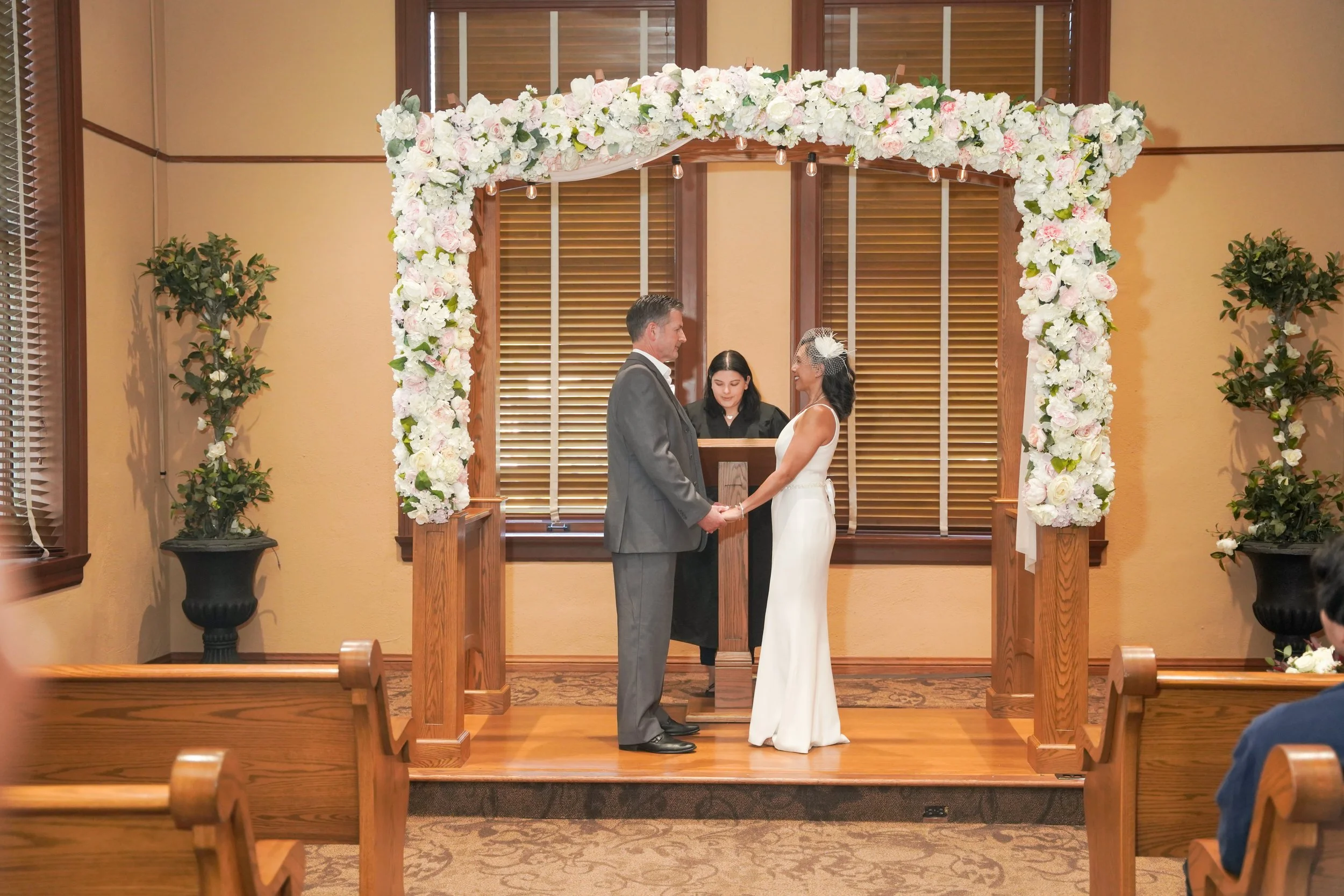 Saying Vows at Courthouse Wedding