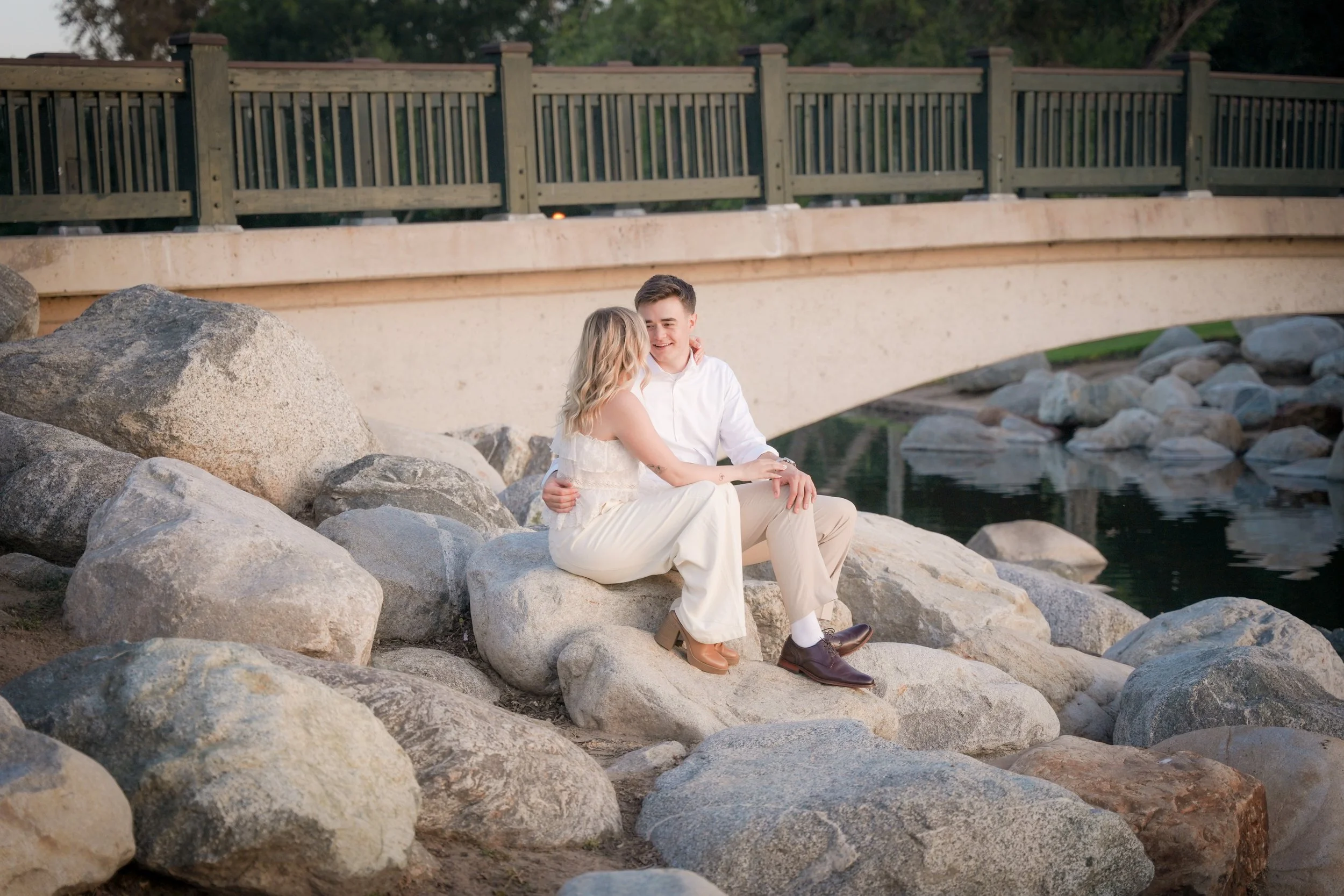 Orange County Engagement Photographer Capturing Couple Portraits Outdoors