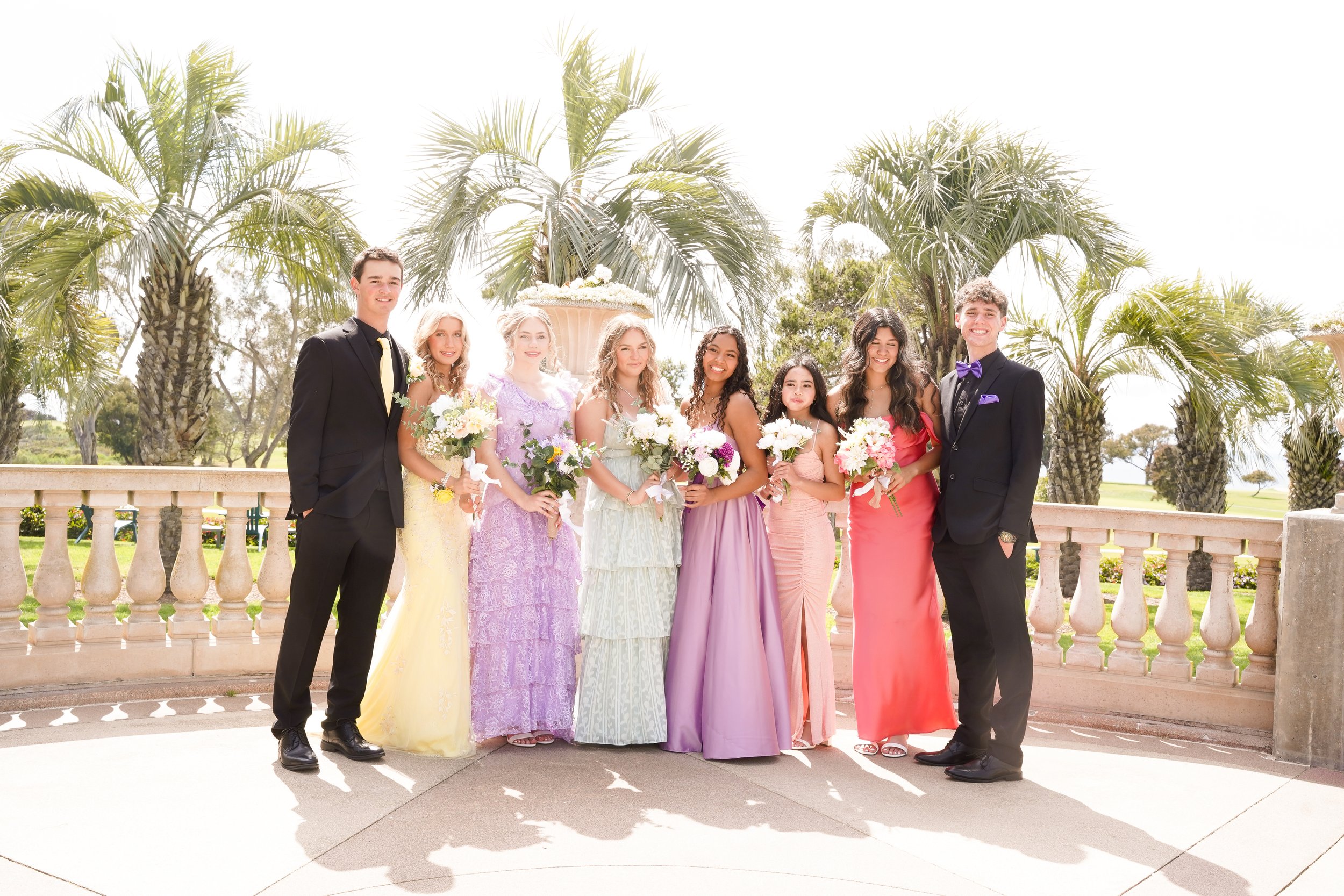 A group of friends, dressed to the nines and ready to make memories that last a lifetime—this prom photography session in La Jolla, San Diego captured all the laughter, style, and joy of a night they’ll never forget.