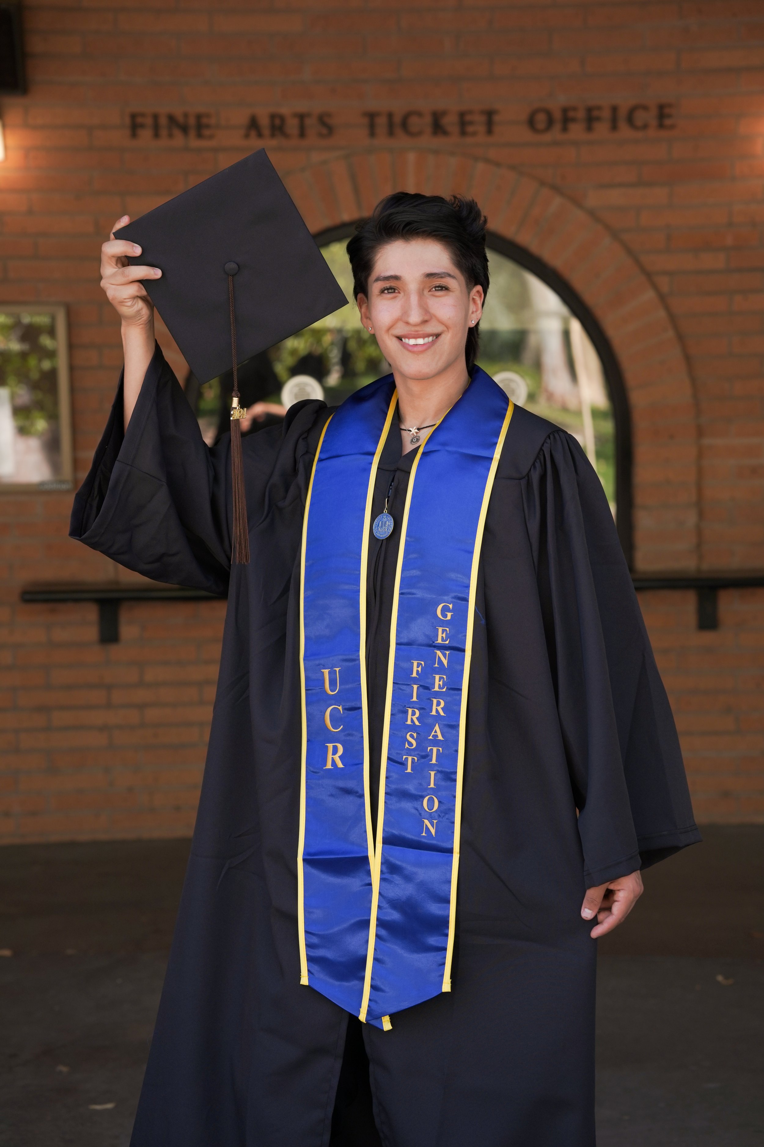 Celebrating a major milestone at UC Riverside! This graduation photoshoot captured the pride, joy, and accomplishment of earning a degree—set against the beautiful campus backdrops of UCR in Riverside, CA. A moment worth remembering, forever preserve