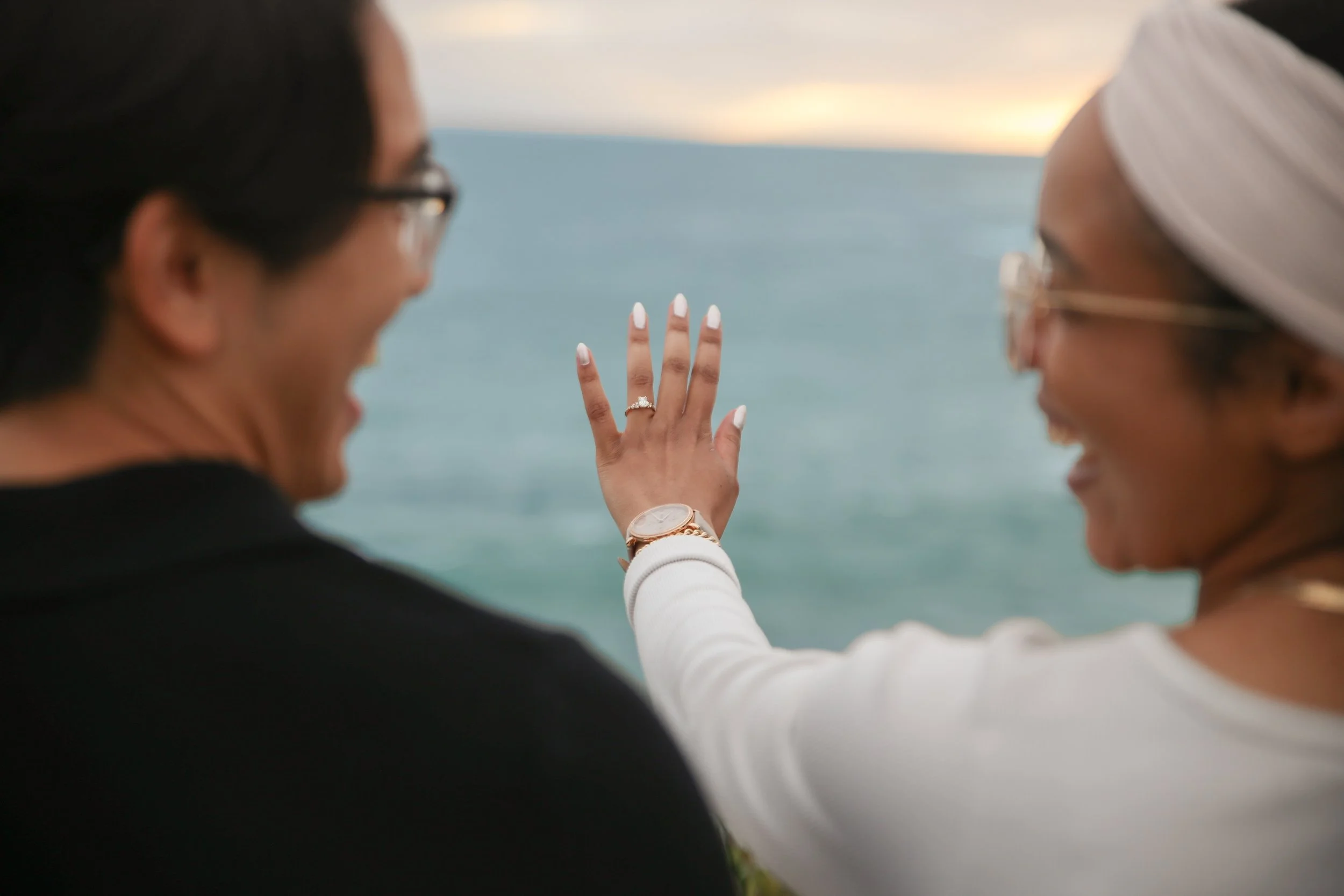 Professional engagement photography at Heisler Park in Laguna Beach with cinematic coastal backdrops.