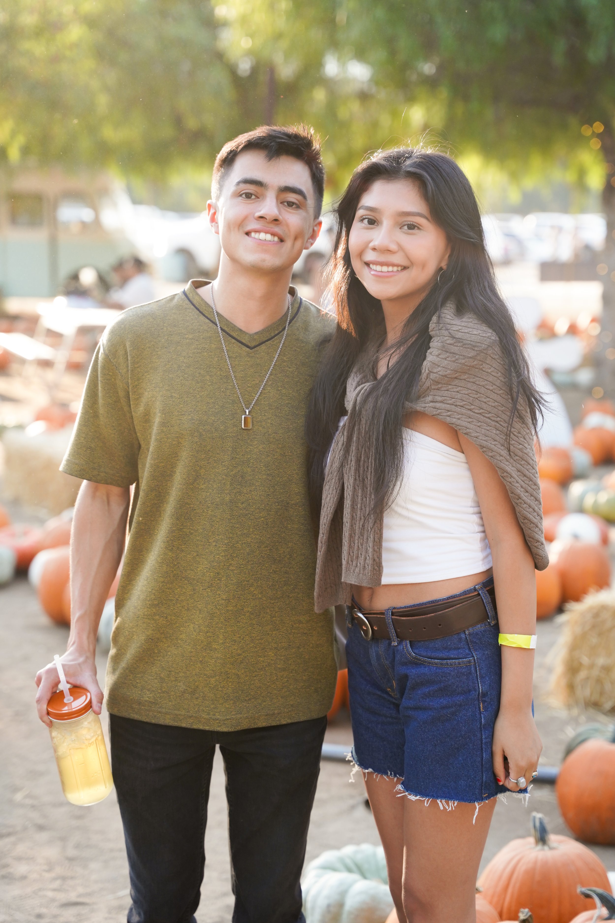 Love in full bloom at the pumpkin patch in Temecula! This cozy couples portrait session captured sweet moments, autumn colors, and seasonal charm—perfect for celebrating love in Southern California’s fall sunshine.