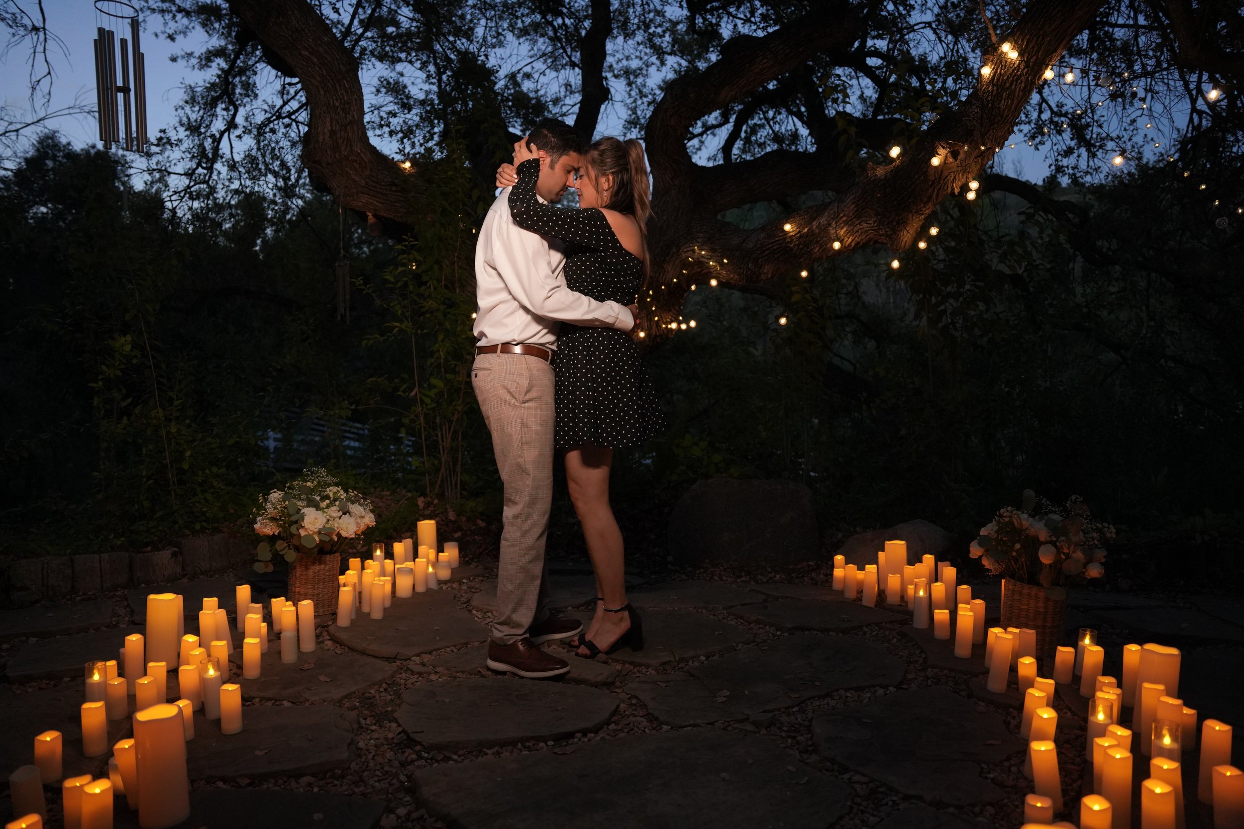Surprise proposal photoshoot in Temecula, California featuring romantic estate views and candid engagement photography. Perfect for couples planning a private and unforgettable “Will you marry me?” moment.
