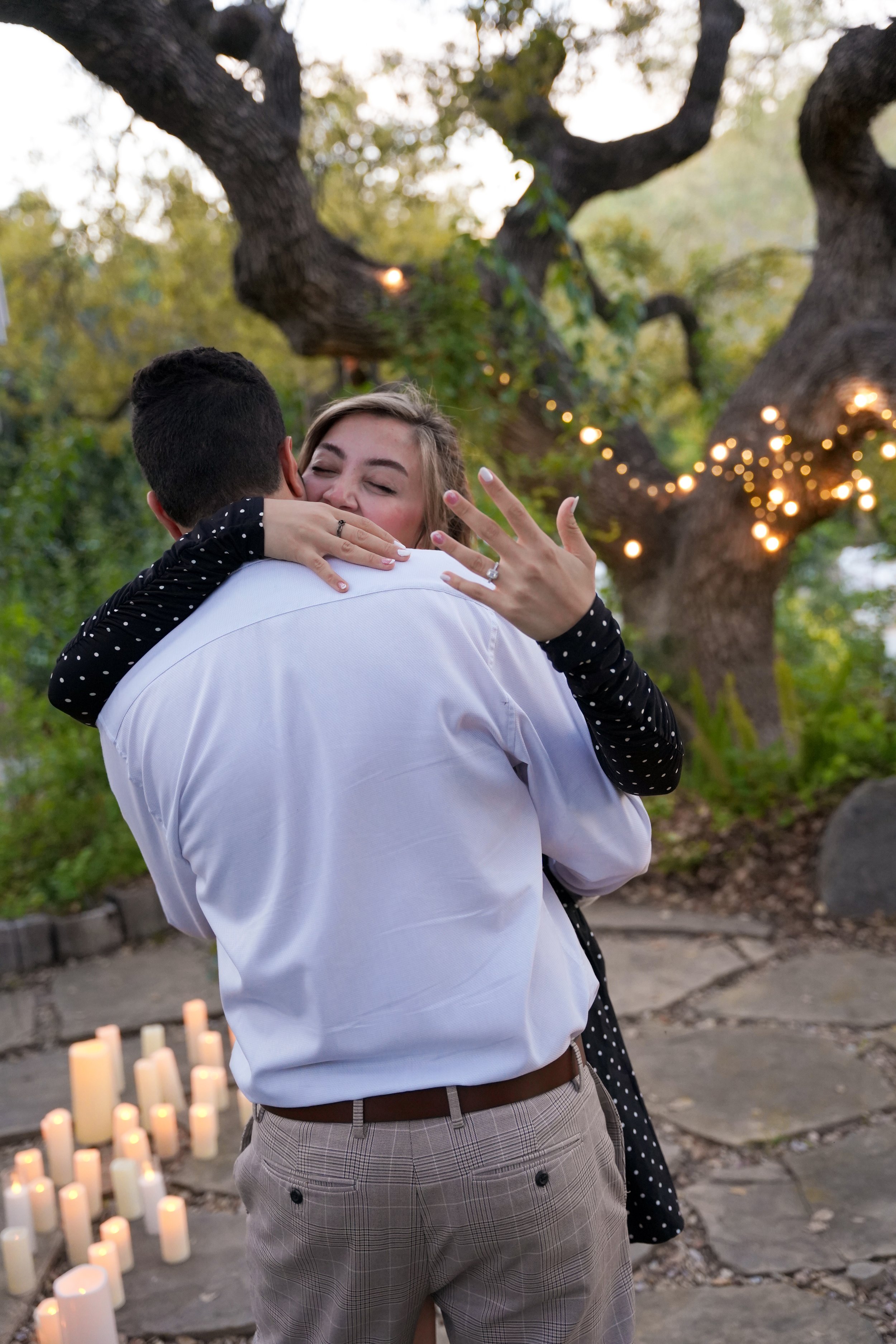 Surprise proposal photoshoot in Temecula, California featuring romantic estate views and candid engagement photography. Perfect for couples planning a private and unforgettable “Will you marry me?” moment.