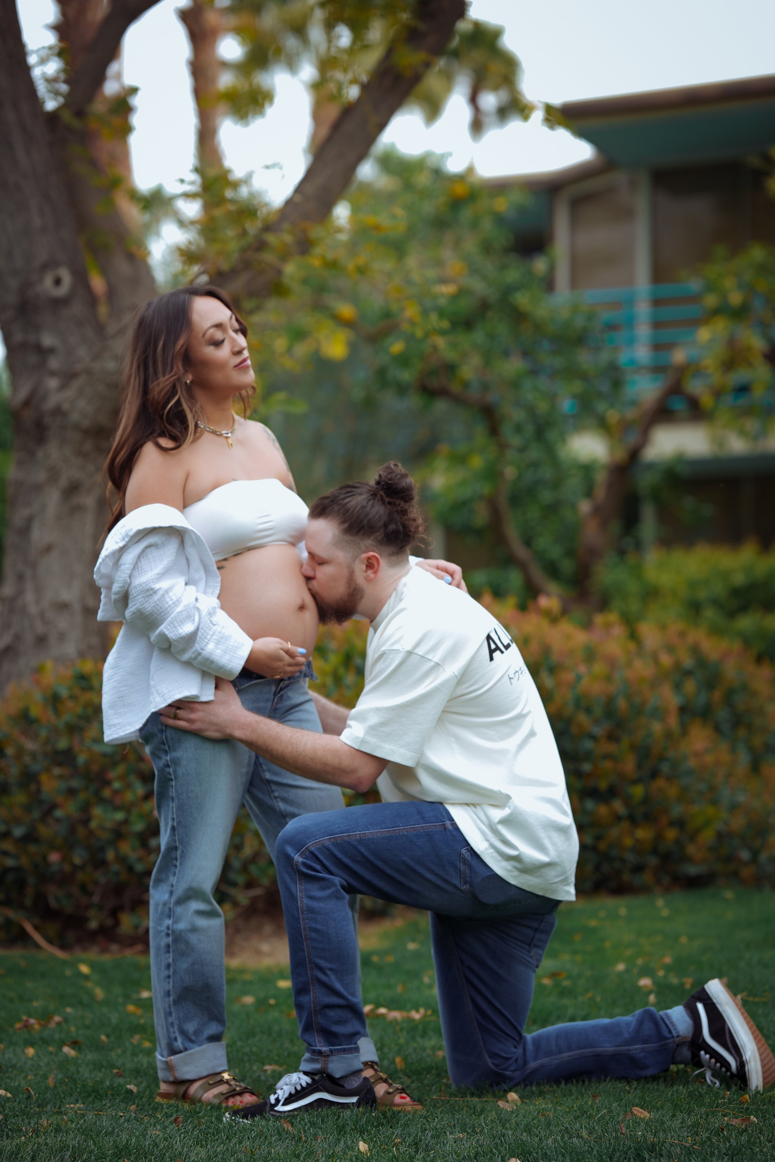 Babymoon photography in Palm Springs—capture dreamy desert moments, golden sunsets, and glowing mamas-to-be.