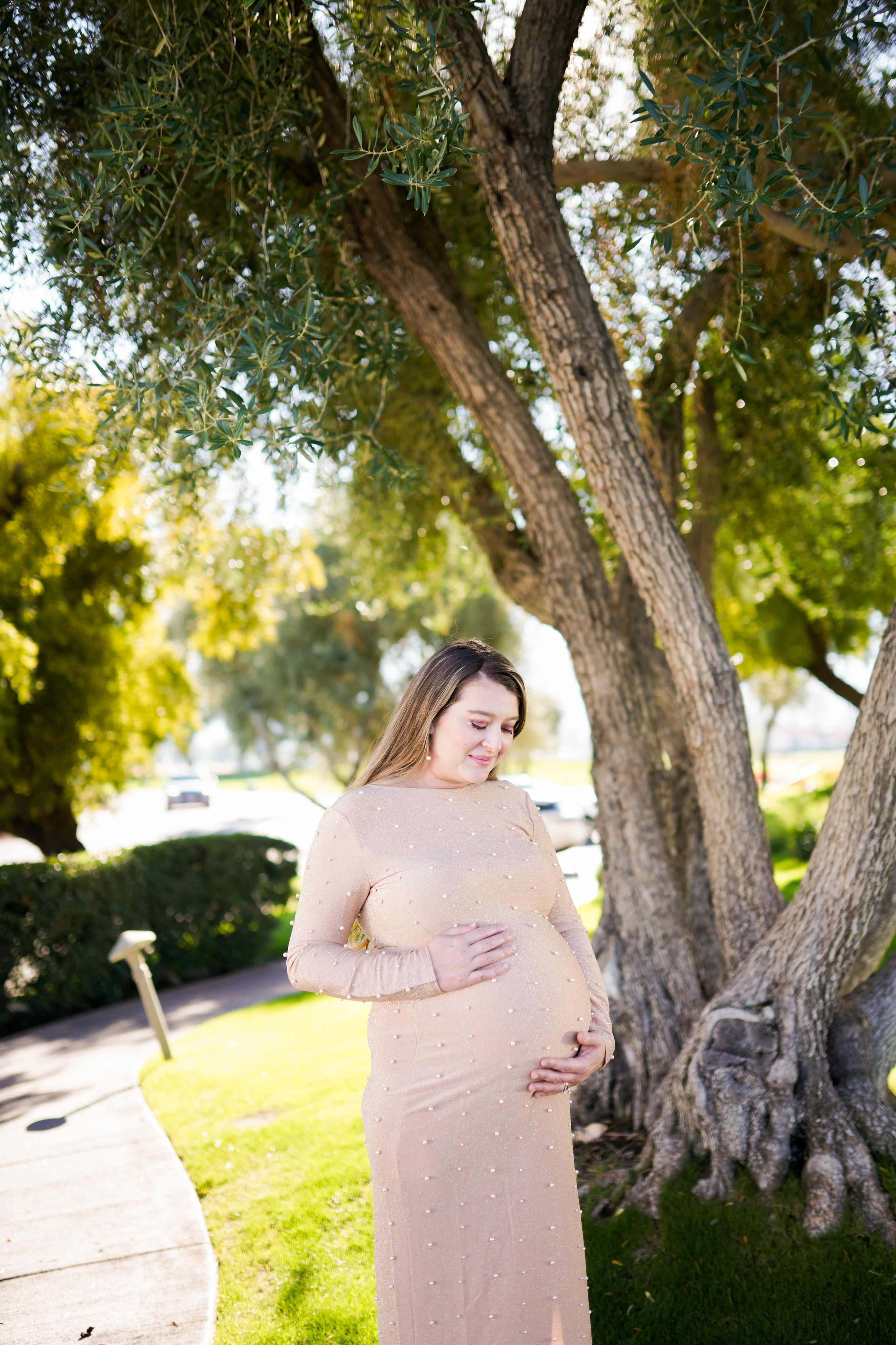 Maternity photography in Palm Springs' high desert—celebrating love, motherhood, and a beautiful new chapter.