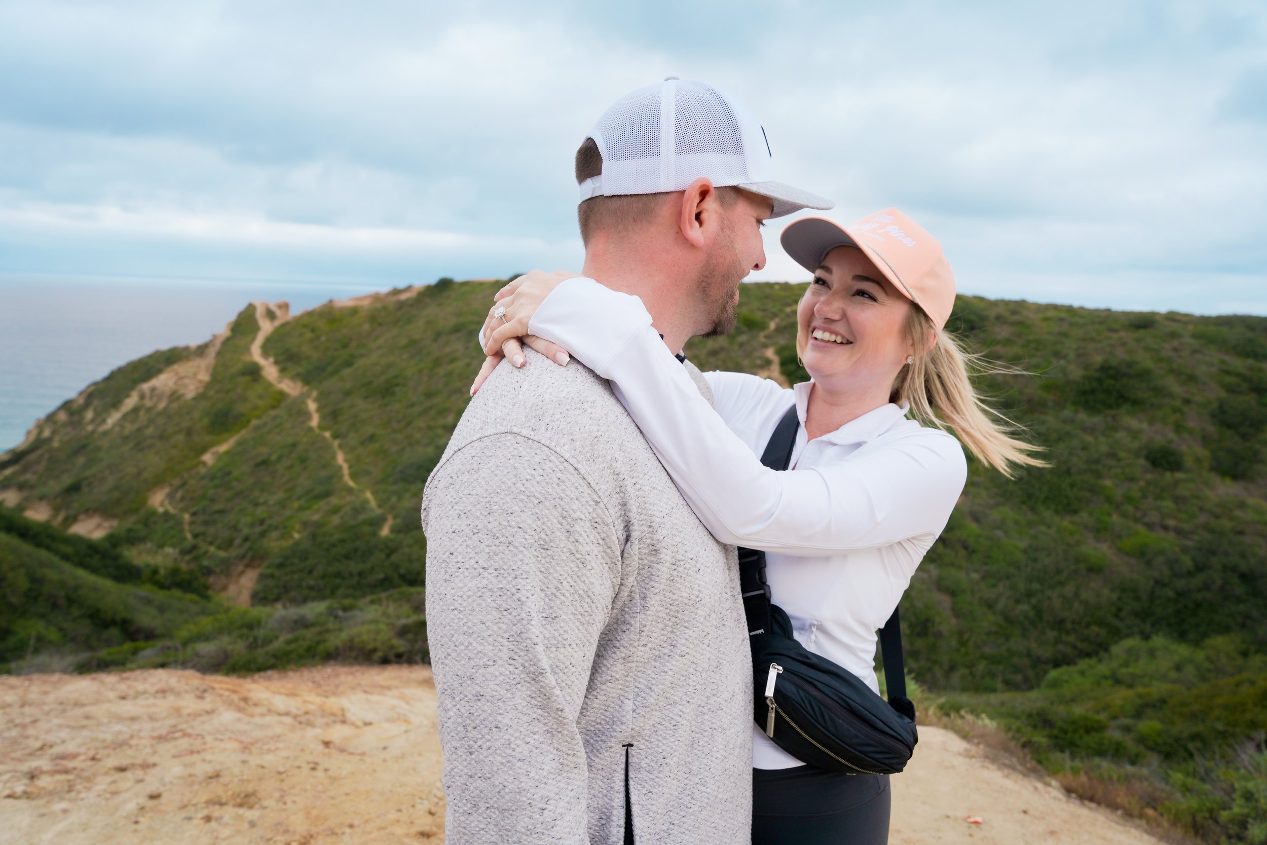 From a 9AM Instagram message to a 5PM surprise proposal on the Saigon Trail in La Jolla—this one was truly last minute. No meetings, just a lot of trust, charged gear, and coffee-fueled planning on the road. We pretended to be tourists, snapping land