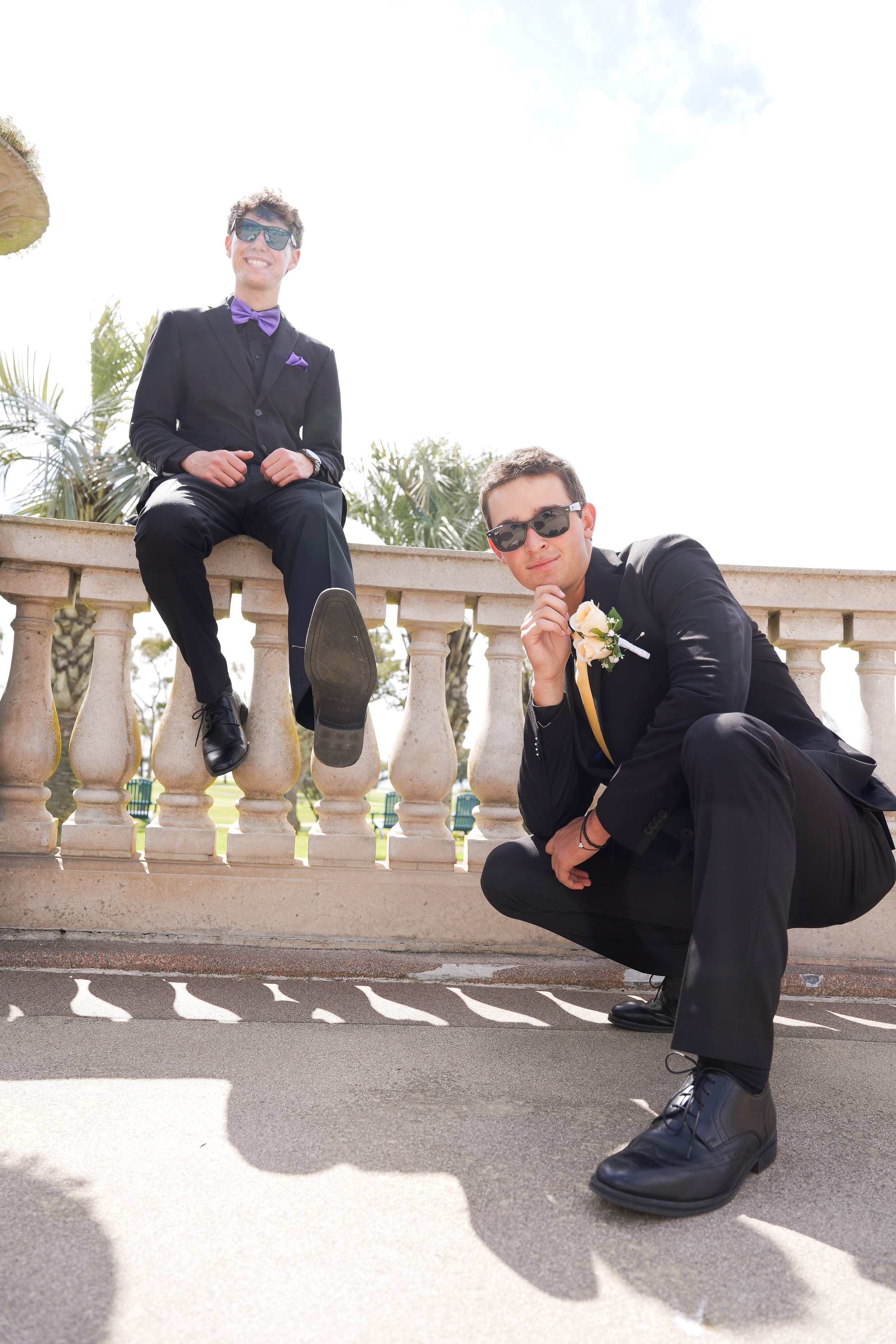 Senior portraits and prom photos in La Jolla, San Diego—a celebration of friendship, growth, and resilience. Tough times don’t last forever, but good friends and unforgettable memories do. This prom season, we capture the bonds that matter most.