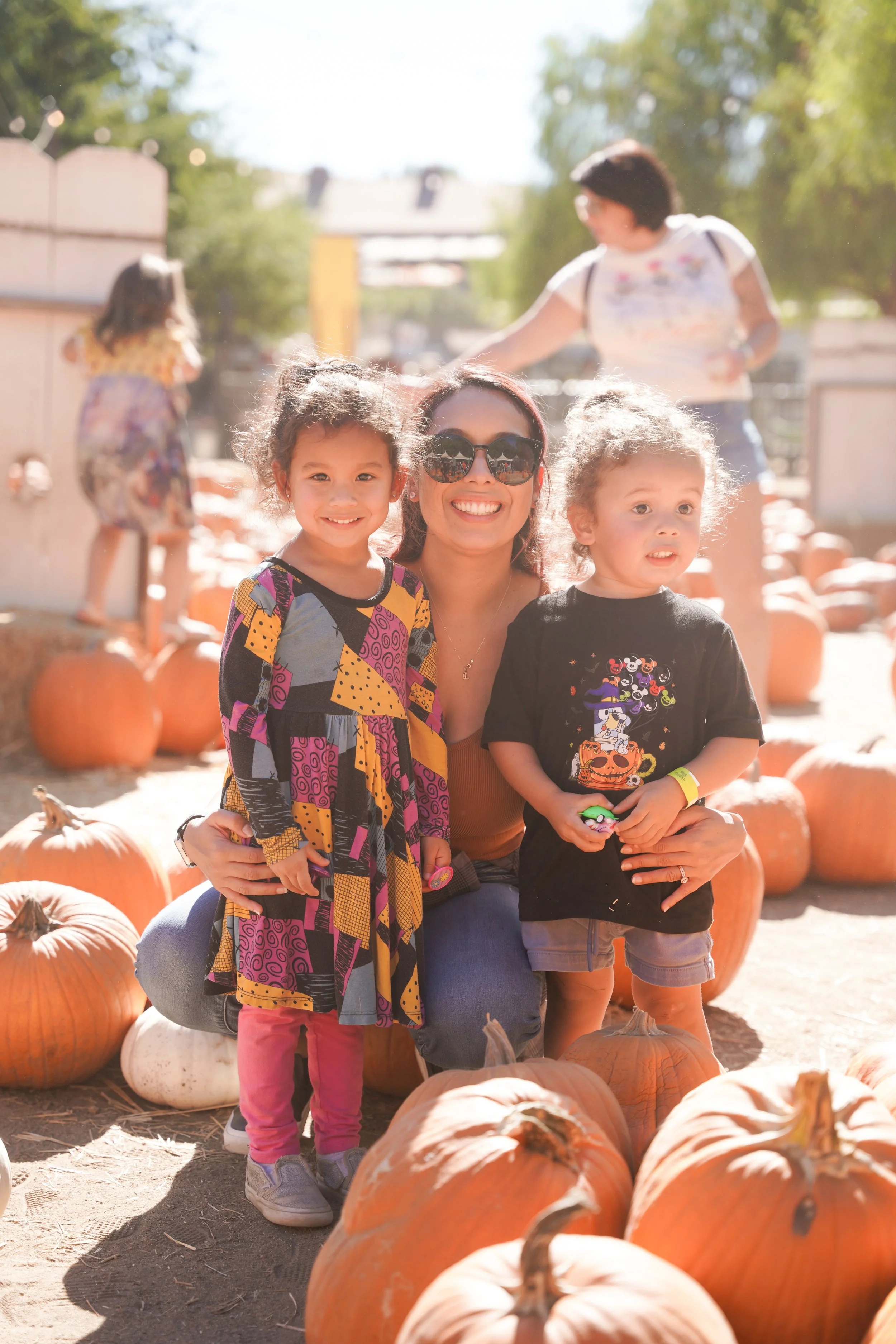 Book fall minis at a Temecula pumpkin patch — families and couples welcome. Seasonal sessions fill fast, act today.
