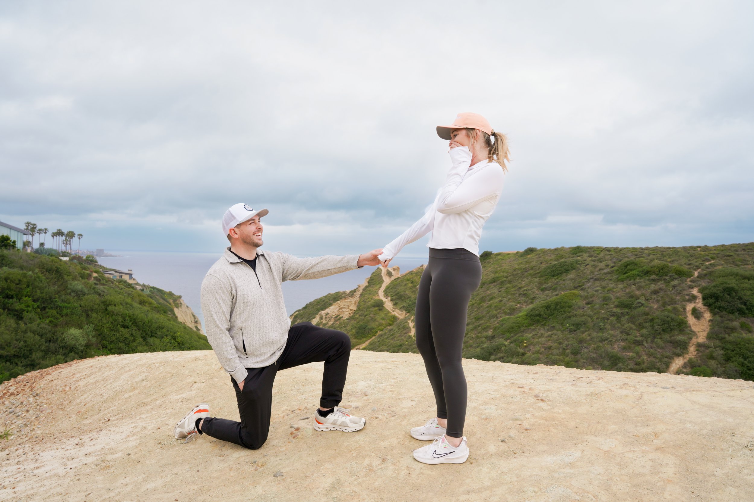 She said yes! 💍 A surprise proposal at Torrey Pines, booked last minute and captured just in time. La Jolla’s golden cliffs, ocean breeze, and pure magic—this moment couldn’t have been more perfect.