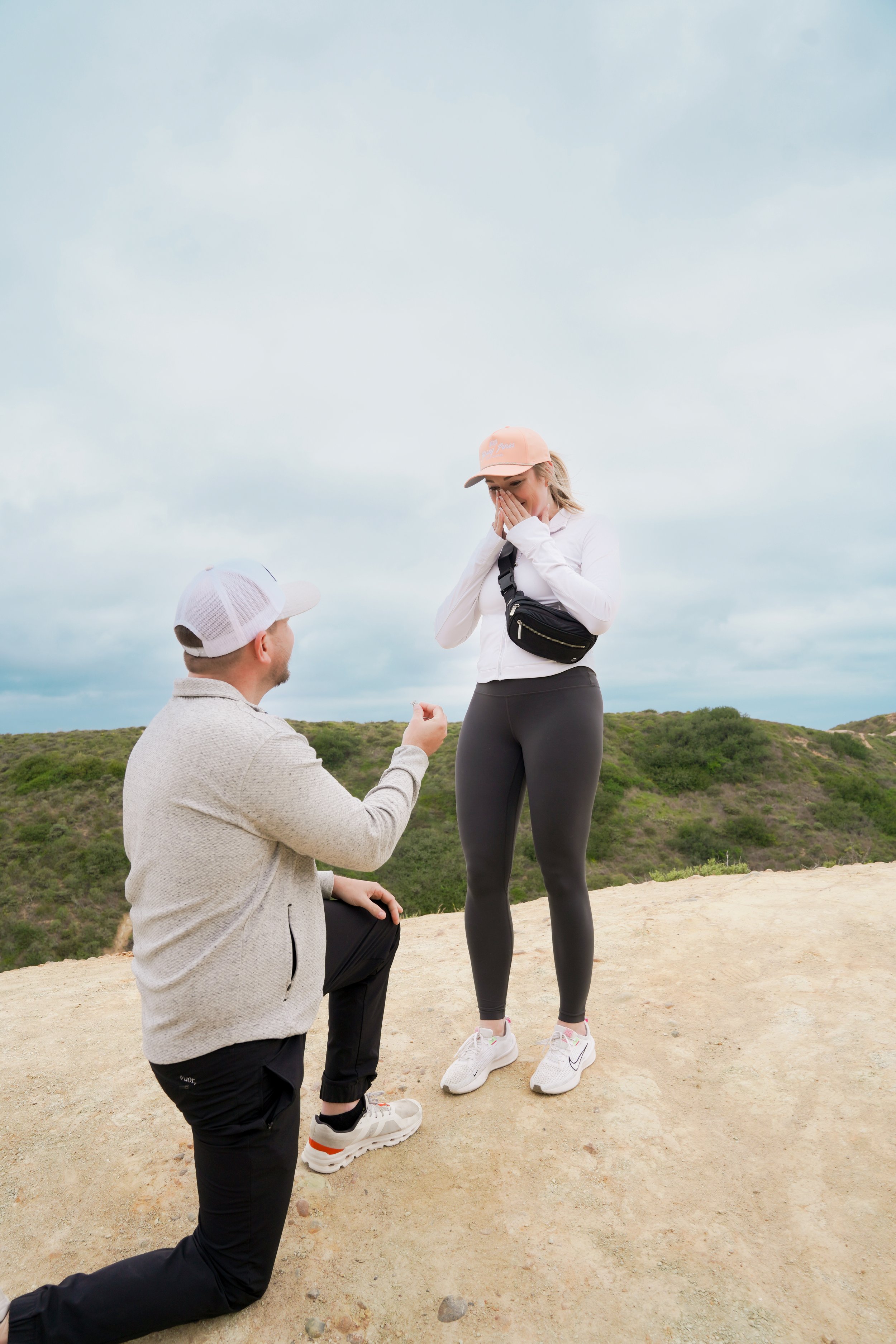 From a 9AM Instagram message to a 5PM surprise proposal on the Saigon Trail in La Jolla—this one was truly last minute. No meetings, just a lot of trust, charged gear, and coffee-fueled planning on the road. We pretended to be tourists, snapping land