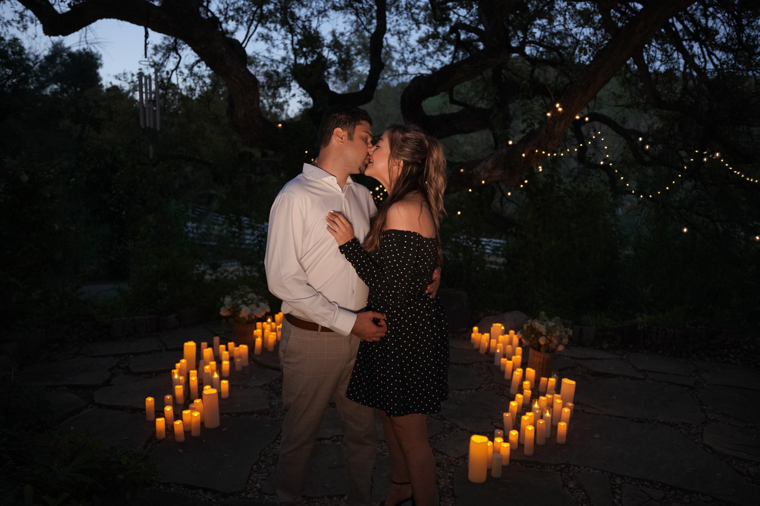 A surprise proposal in the hills of Temecula, styled by Life’s Short Picnic and captured with candid surprise photography. Surrounded by vineyard views and golden light, their unforgettable “yes” was picture-perfect.