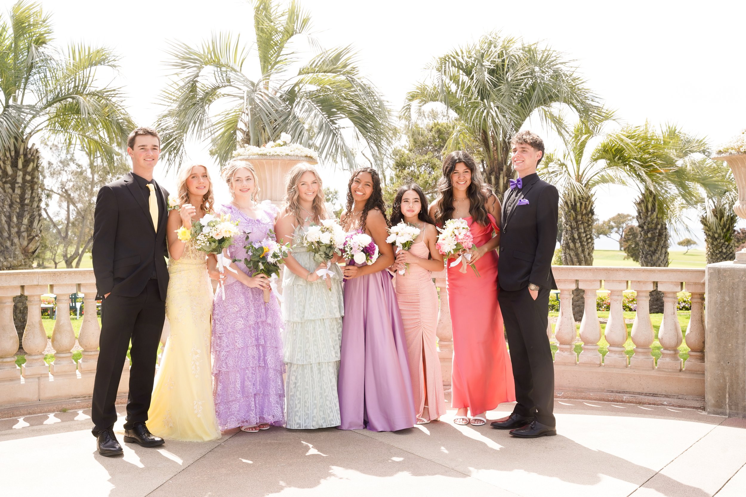 A group of friends, dressed to the nines and ready to make memories that last a lifetime—this prom photography session in La Jolla, San Diego captured all the laughter, style, and joy of a night they’ll never forget.