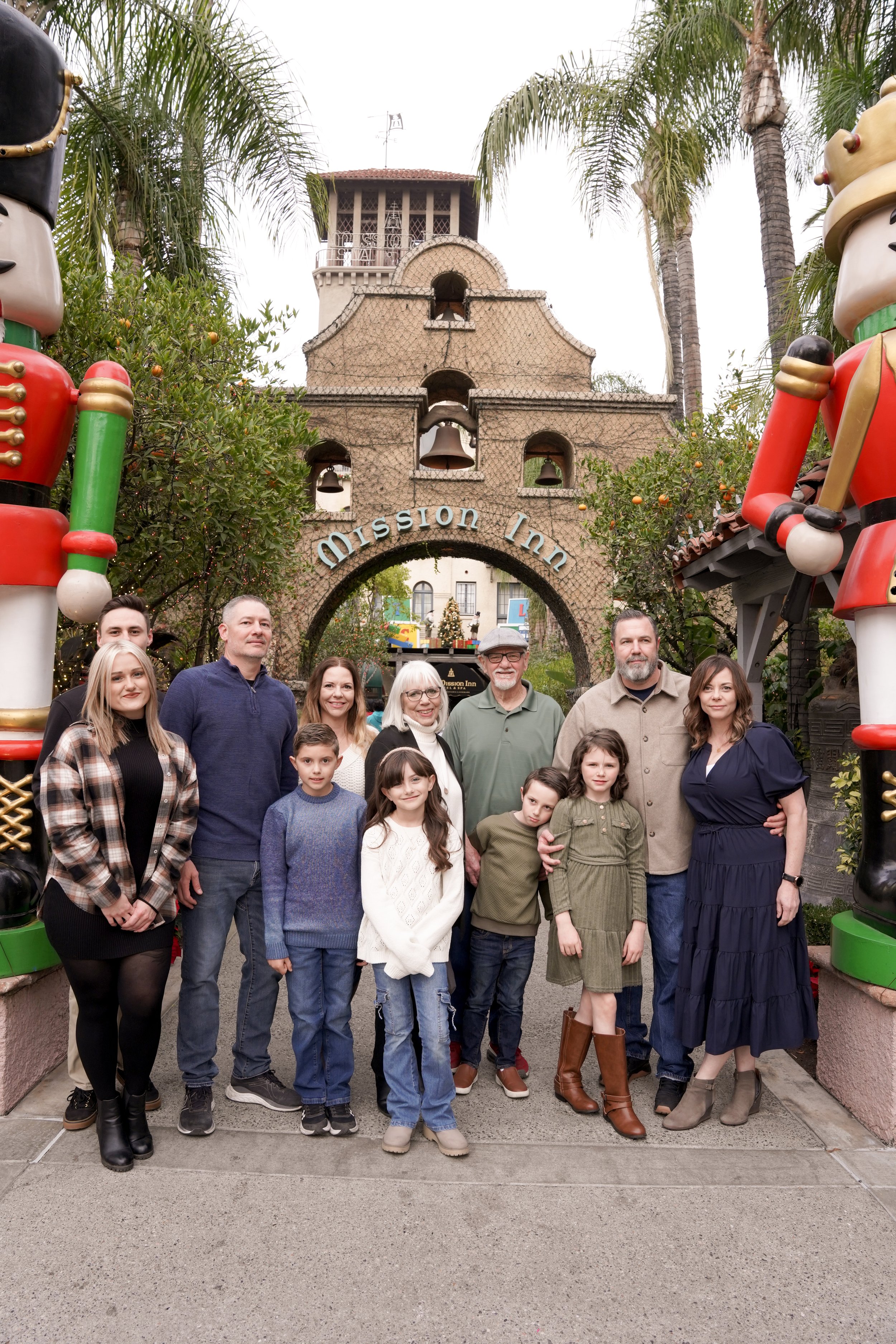 A heartfelt family session at the Mission Inn in Riverside, capturing new memories, laughter, and holiday traditions. The festive lights and historic charm made it the perfect setting for timeless holiday family photography in Riverside.