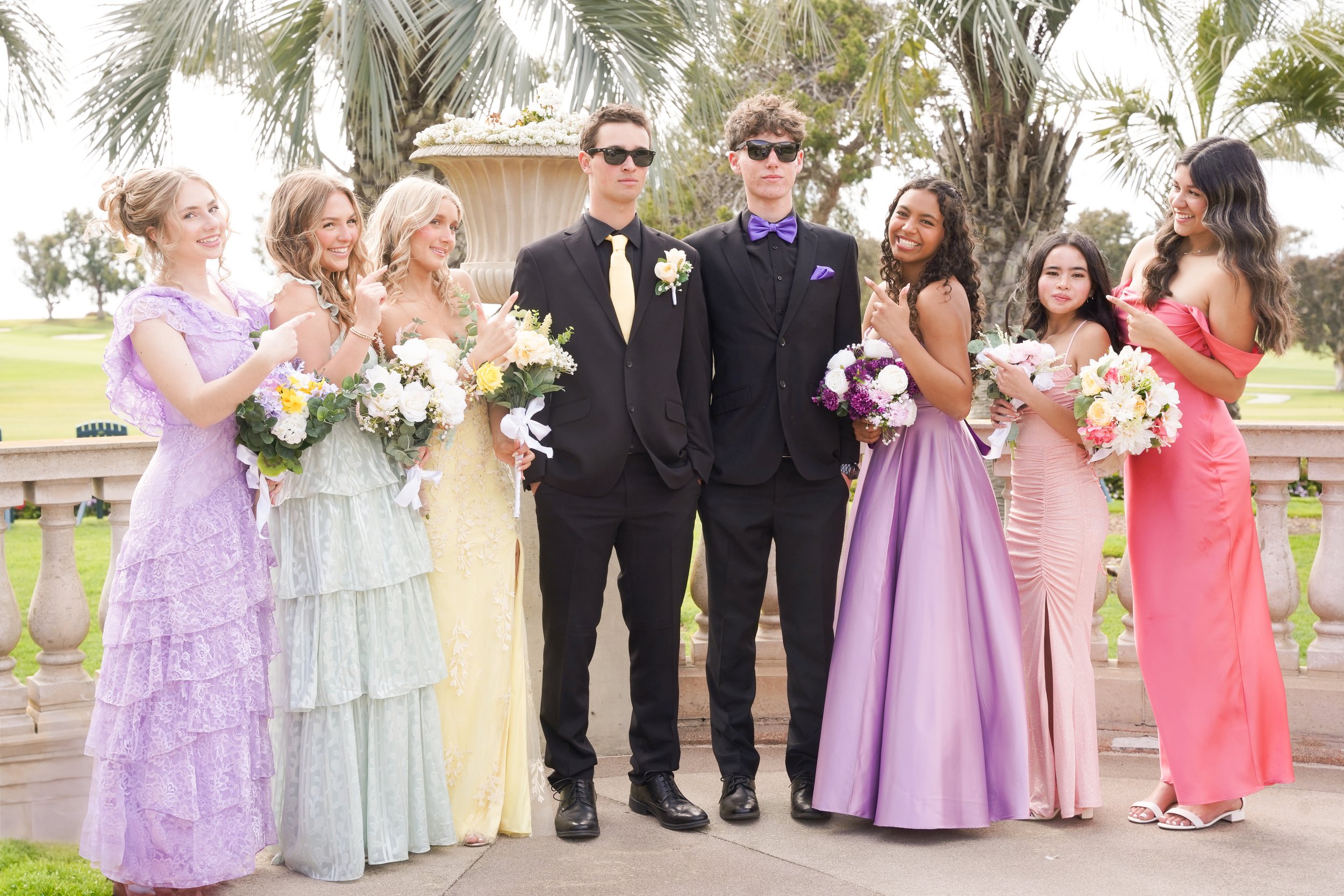 A group of friends, dressed to the nines and ready to make memories that last a lifetime—this prom photography session in La Jolla, San Diego captured all the laughter, style, and joy of a night they’ll never forget.