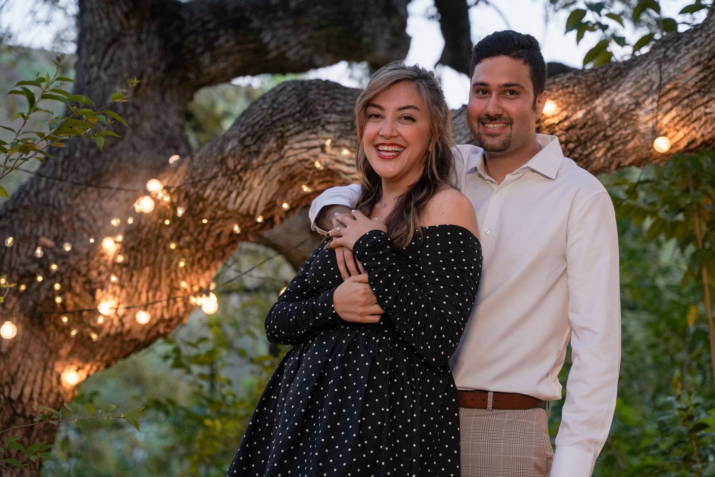 Surprise proposal photoshoot in Temecula, California featuring romantic estate views and candid engagement photography. Perfect for couples planning a private and unforgettable “Will you marry me?” moment.