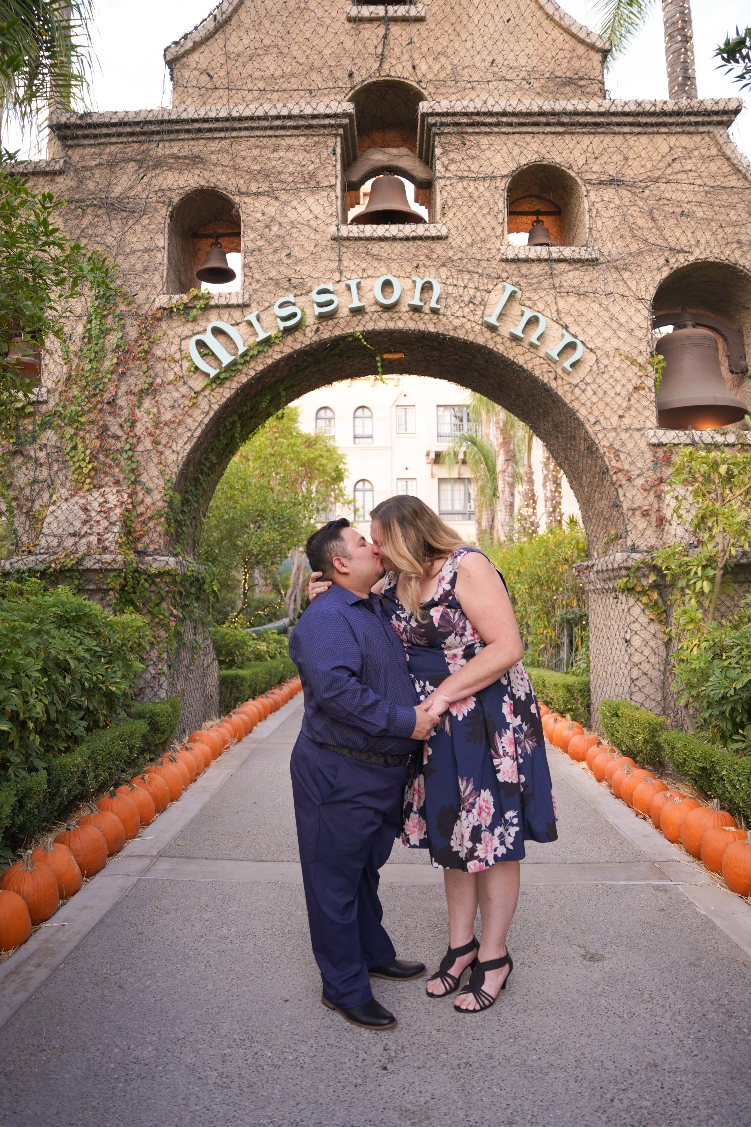 Love, celebration, and new memories made this spring and summer at the iconic Mission Inn in Riverside, CA. This couples portrait session marked a beautiful milestone—capturing connection, laughter, and timeless architecture in the heart of SoCal.
