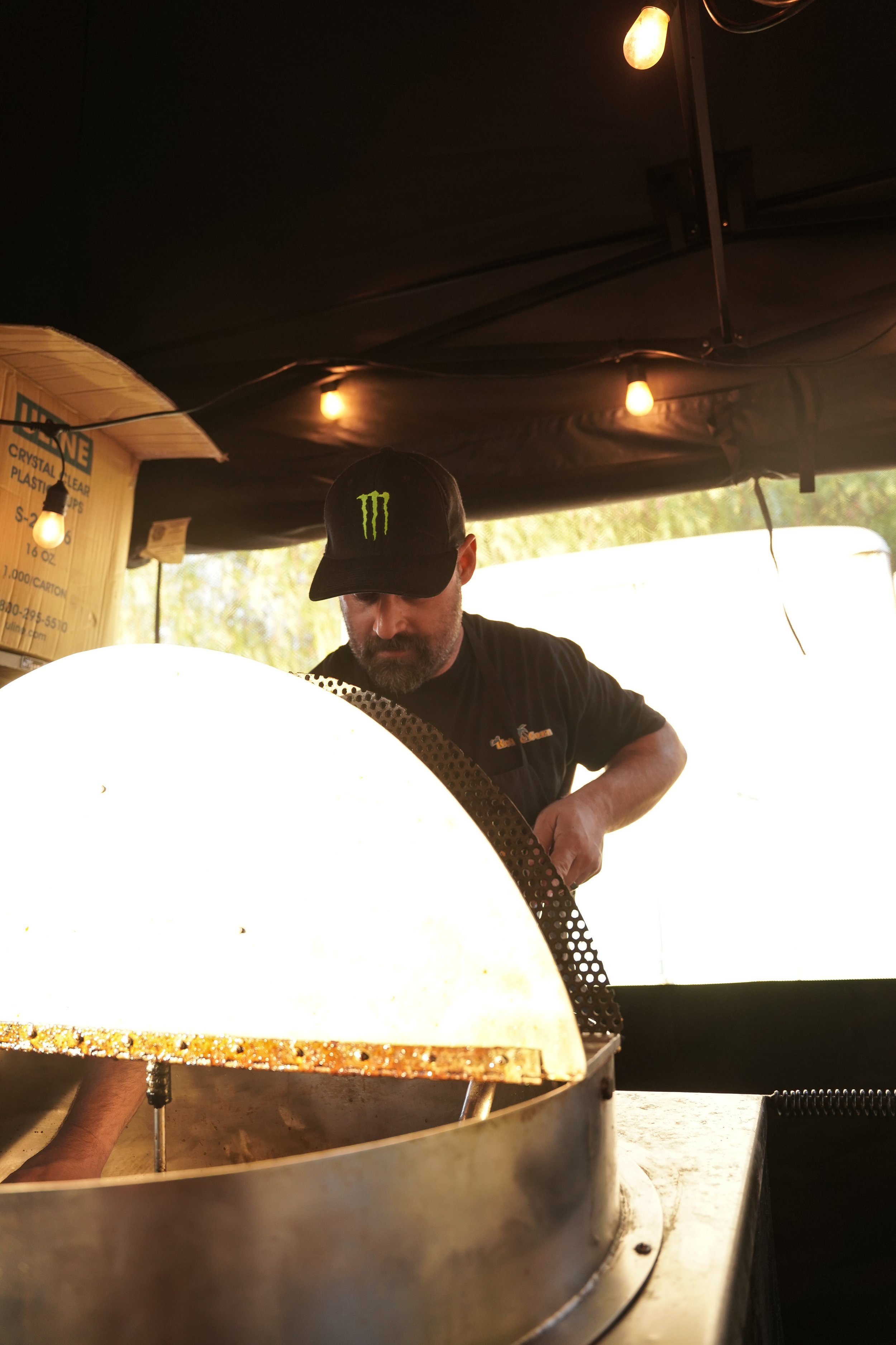 Commercial photography for Cali Kettle Corn at Peltzer Farm in Temecula—capturing charm, flavor, and farm vibes.