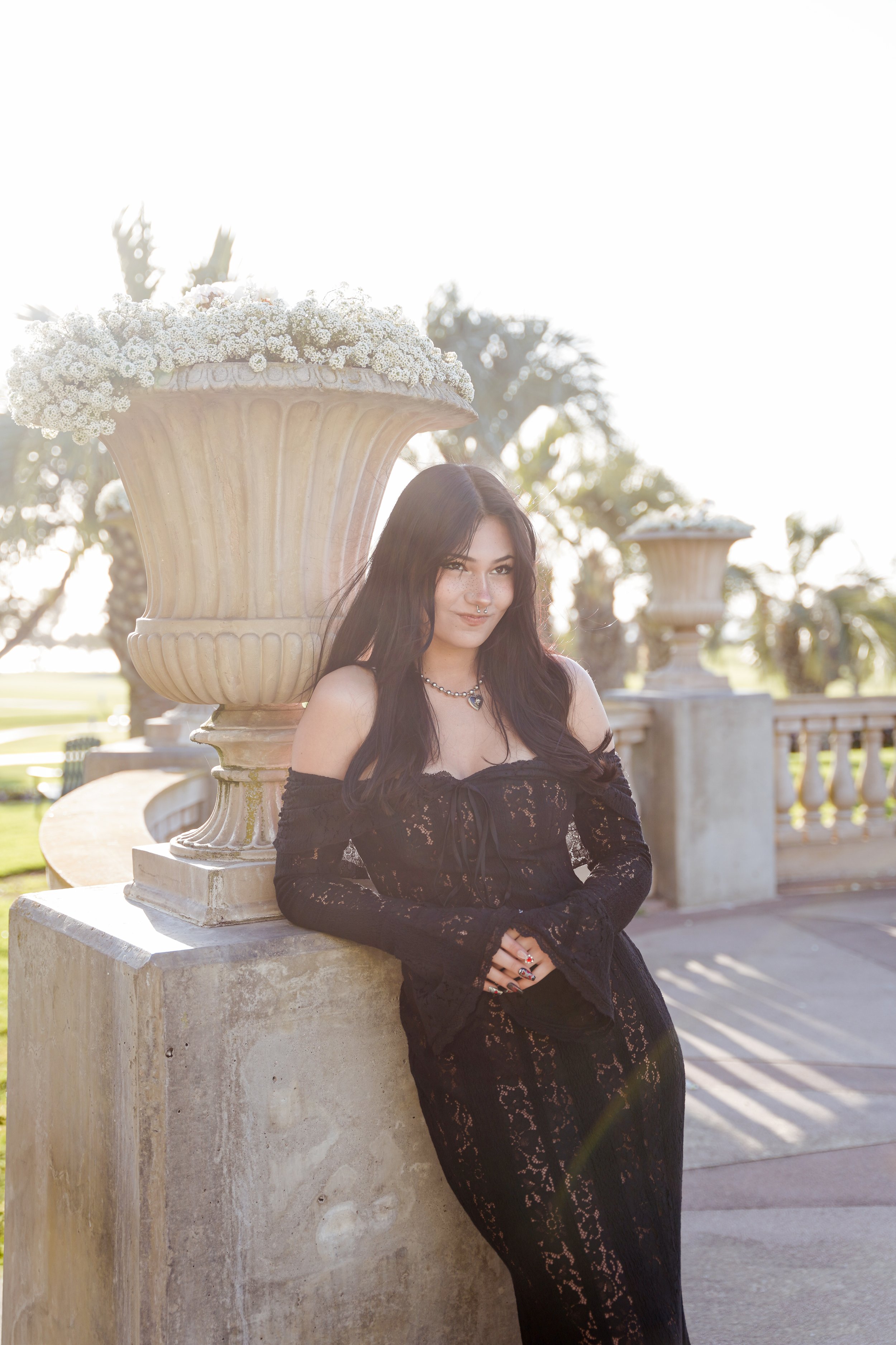 Prom night in La Jolla, San Diego—capturing senior portraits that celebrate individuality, fresh starts, and the unforgettable moments that come with closing one chapter and stepping into the next.