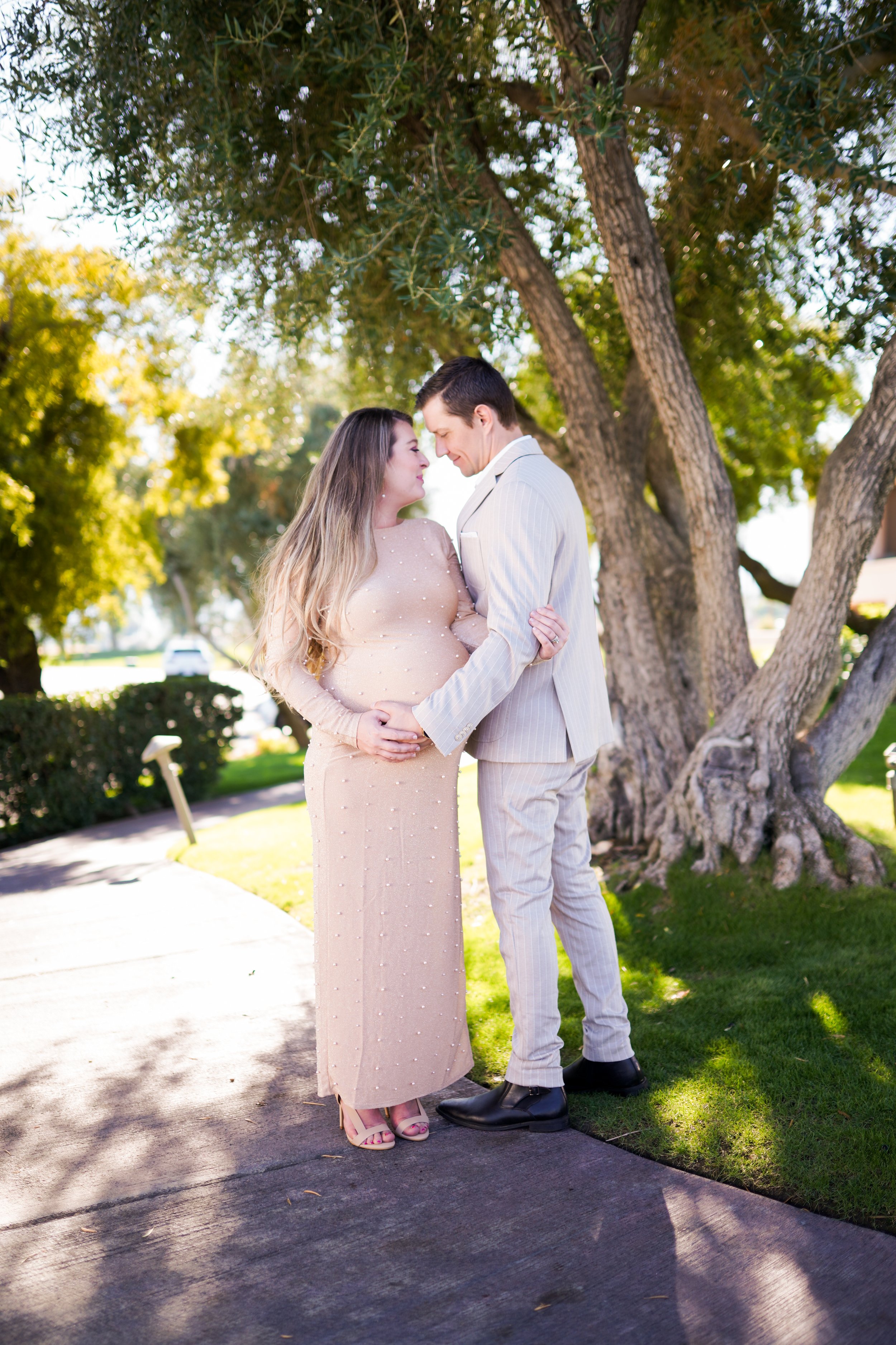 Maternity photography in Palm Springs' high desert—celebrating love, motherhood, and a beautiful new chapter.