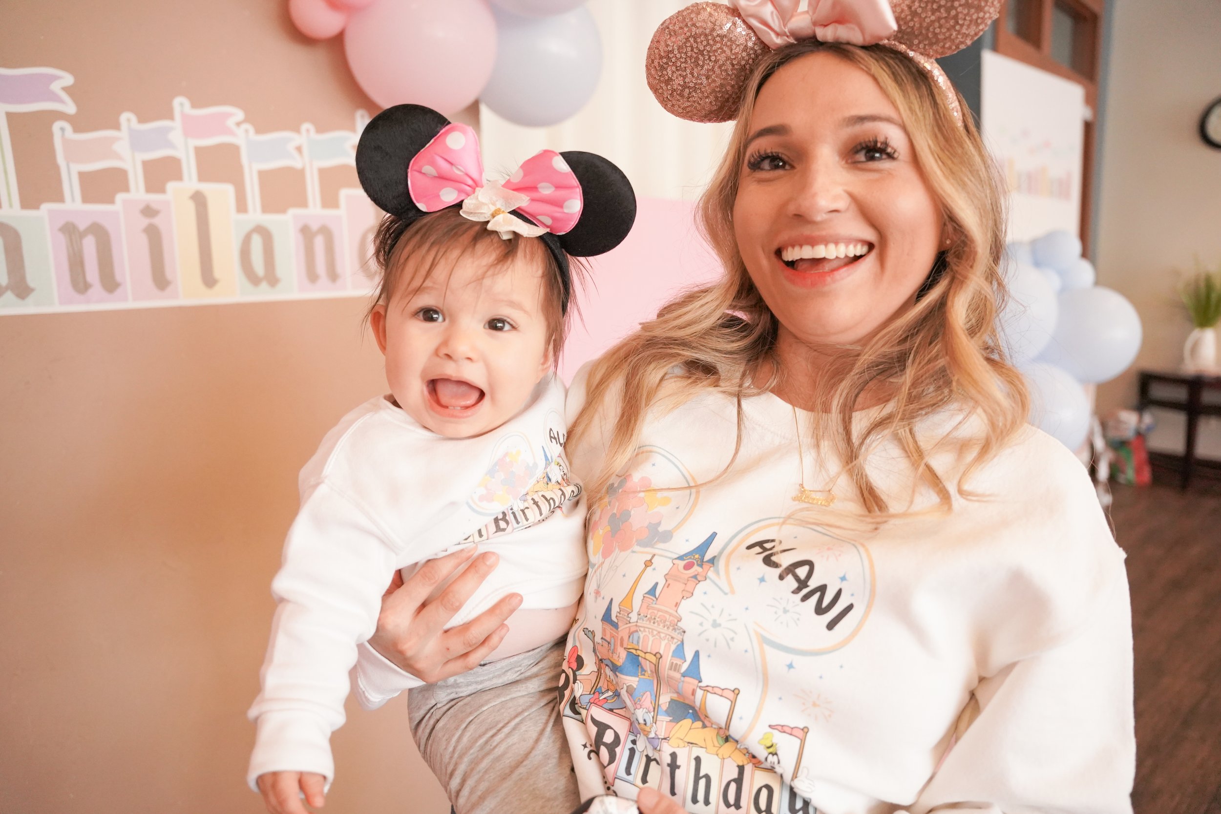 Celebrating baby’s first birthday with sweet newborn photography and a small event in Riverside, CA—capturing giggles, cake smashes, and the love that made year one unforgettable.