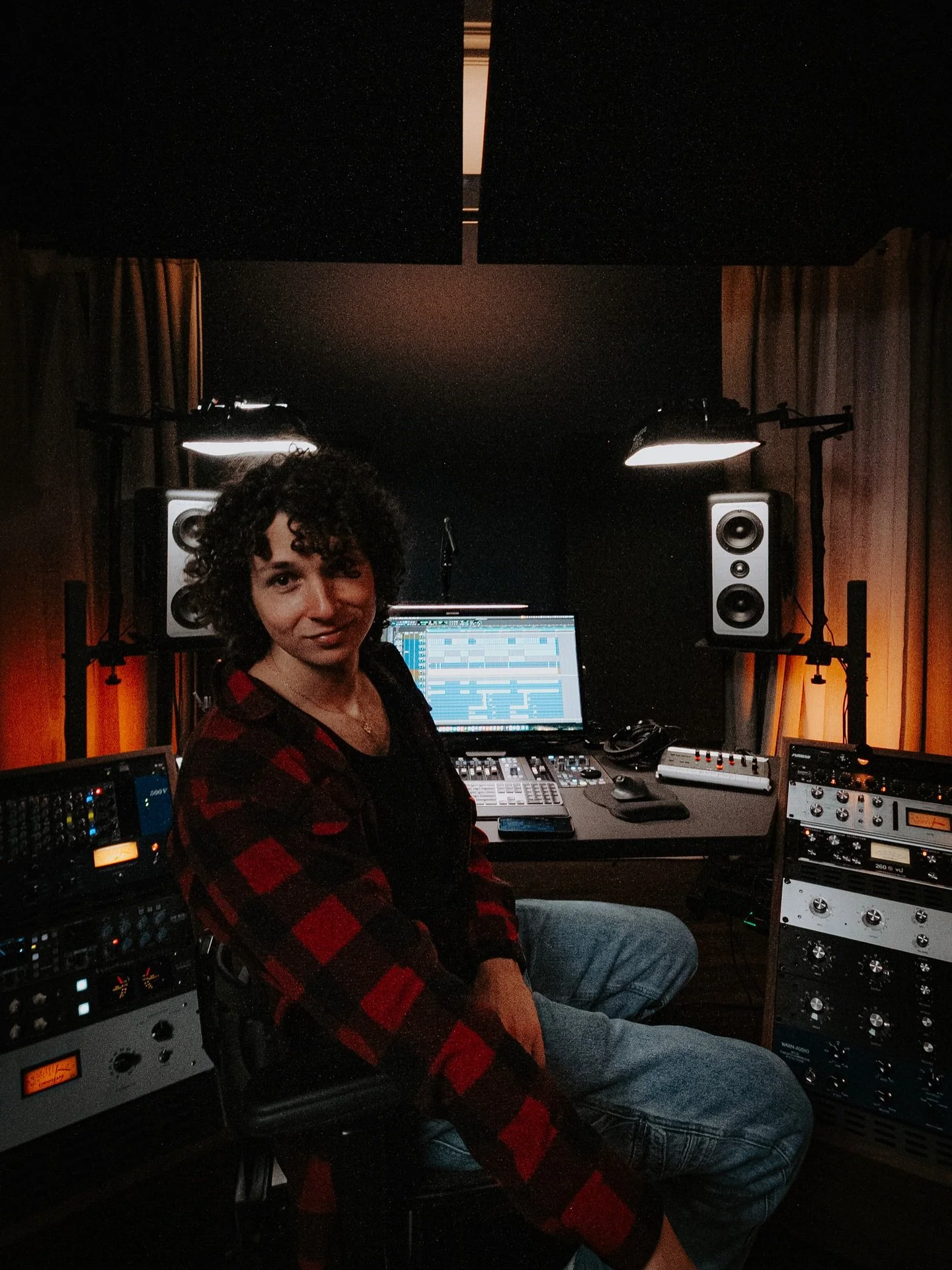 when is he NOT cooking ???? 😮&zwj;💨 

#nashvillephotos #nashvilleartist #nashville #music #livemusic #producer #artistphotos