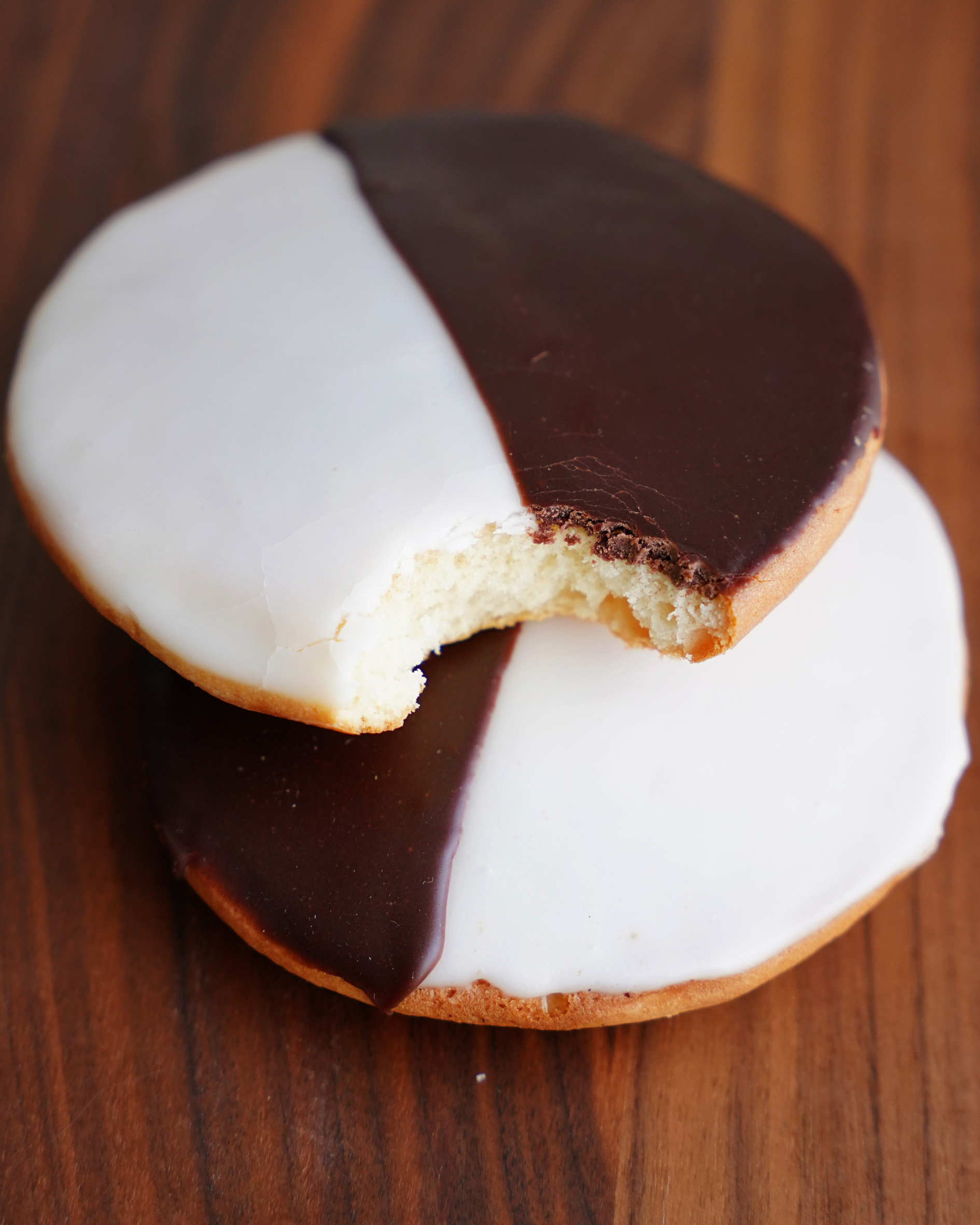 Large Black and White Cookie.png