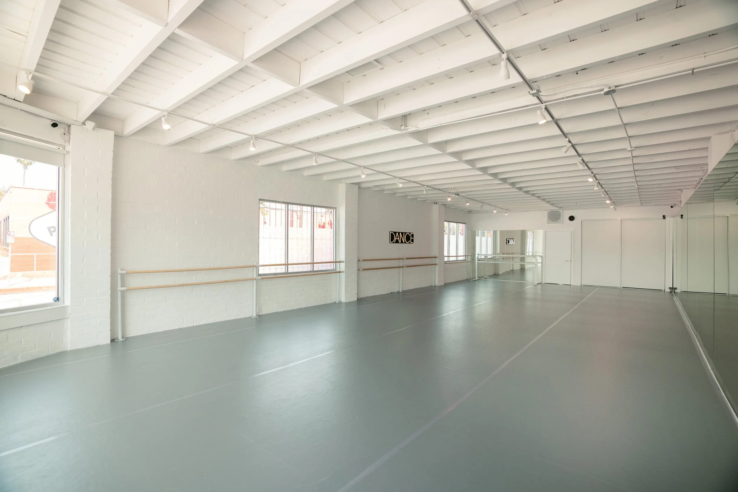 Grace Ballet Los Angeles studio in West Culver