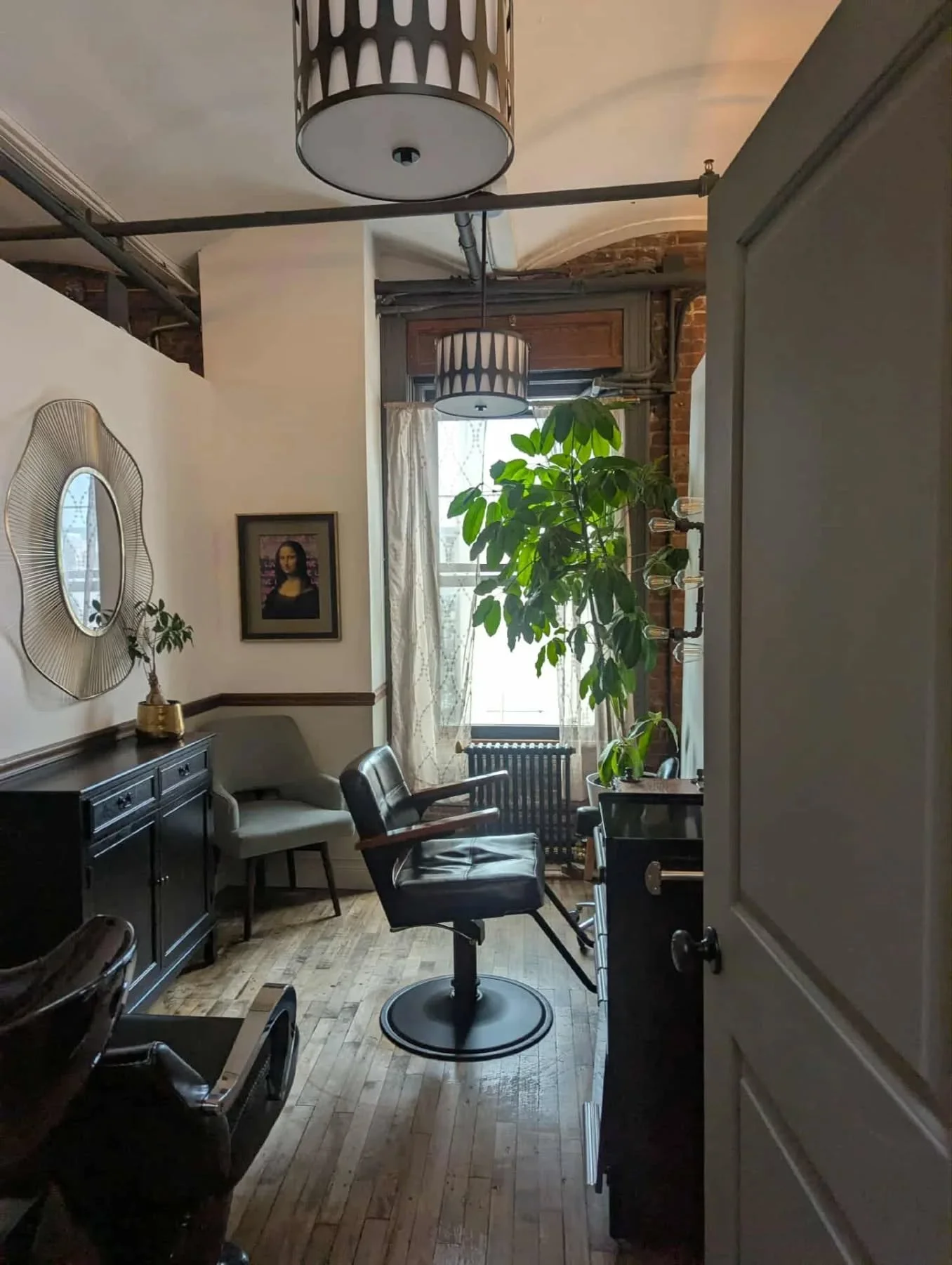 ✨ A New Chapter for Us ✨
As the new year begins, my sister and I are opening the doors to our new salon space in Chelsea. After 13 years in Brooklyn and a lifetime of working side-by-side, this move feels like coming home to ourselves again.

It&rsqu