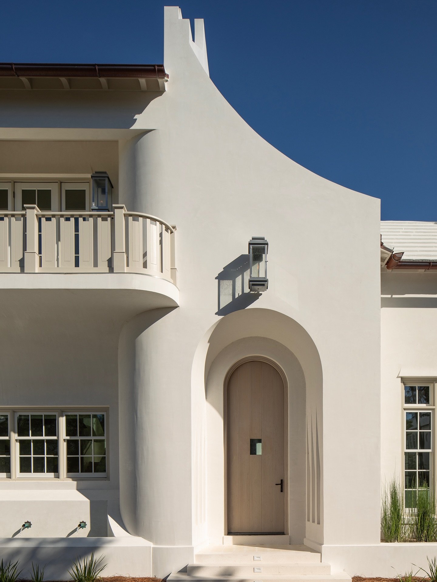 Defined by clean lines and enduring detail, this Alys Beach residence embraces the principles of classical architecture &ndash; balanced, intentional, and timeless. 

Photography: @jack.gardner.photographer 

#residentialarchitecture #residentialdesi