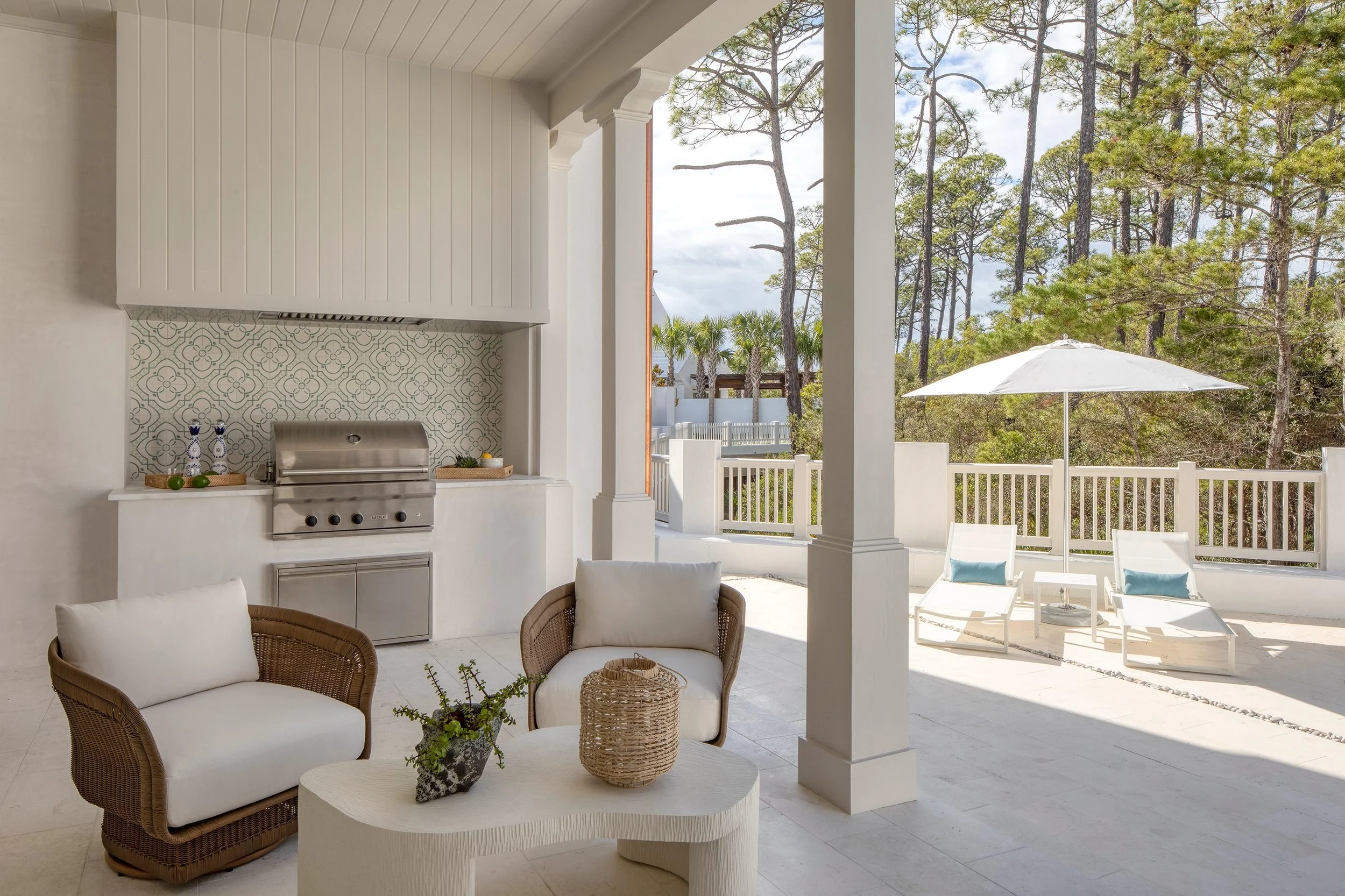 The best outdoor spaces feel like a natural extension of the home. Comfortable, connected, and designed for lingering a little longer. Happy Friday! ☀️

Photography: @jack.gardner.photographer 

#outdoorliving #outdoordesign #patiofurniture #summerki