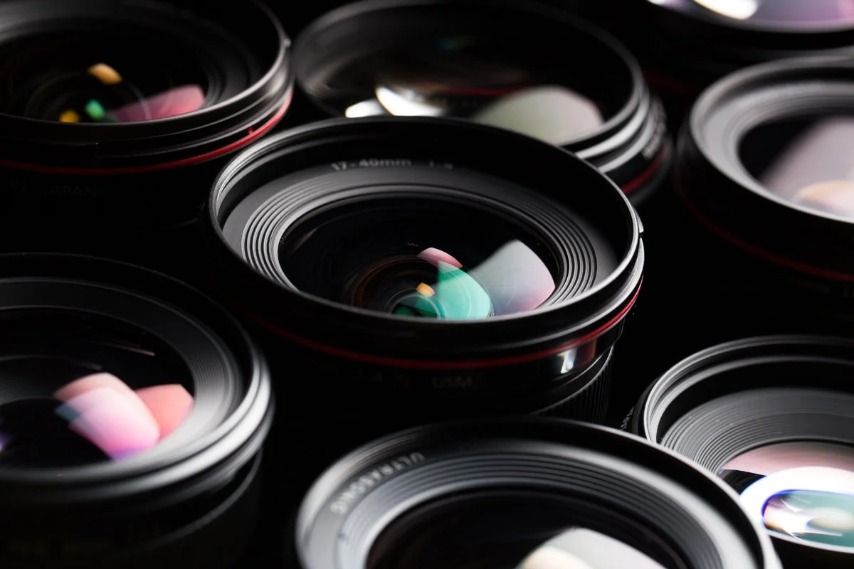 Navigating the Pre-owned Lens Market: 5 Key Considerations