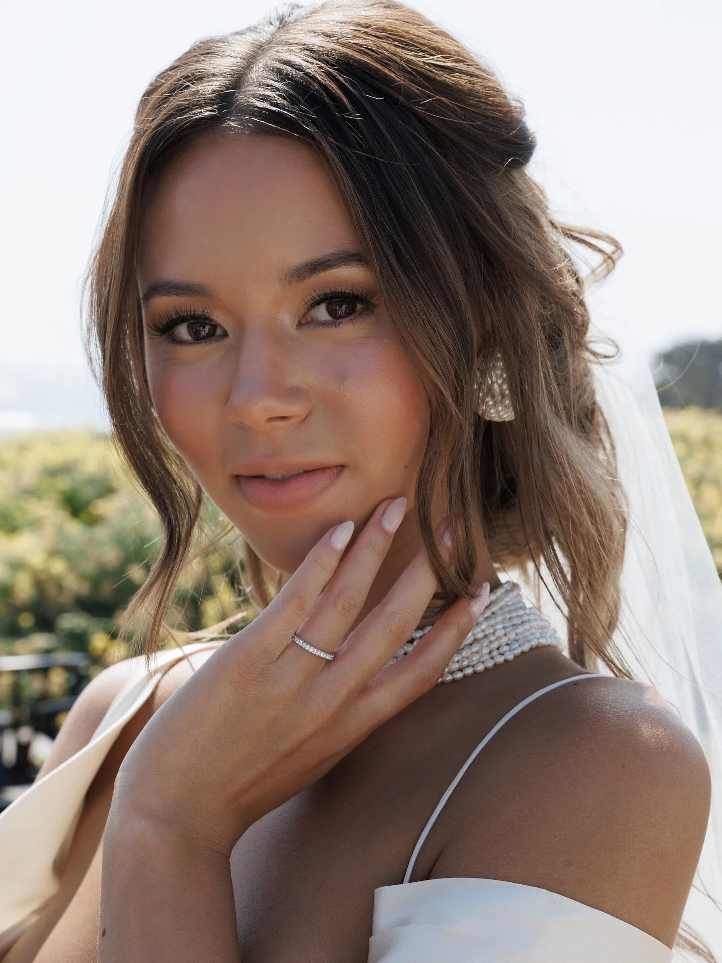 A multi day wedding = multiple bridal looks and the ultimate bridal experience. It&rsquo;s your one celebrity moment, so why not go all in? 

Are you considering a multi day wedding? Just so you know, I will customize your makeup package to include y