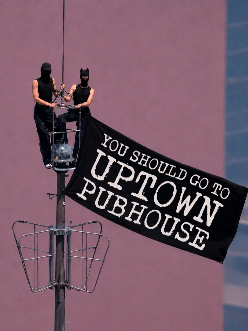 Imagine risking it all just to tell people where the perfect pints are 🤯

If you needed a sign to come to Uptown, here&rsquo;s a pretty dramatic one&hellip; but honestly, we support the message. Sl&aacute;inte 🍻