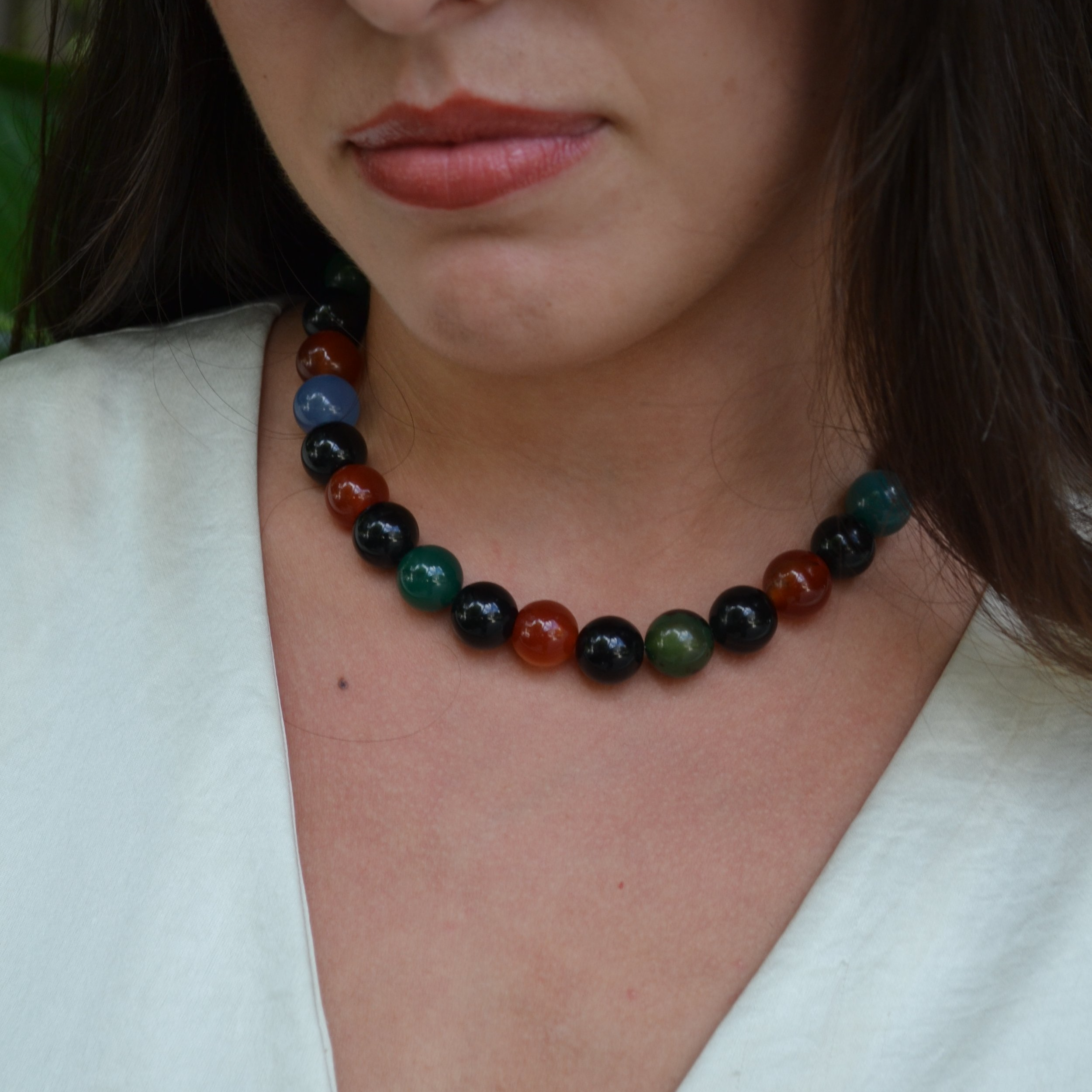 mid century modern fun colorful beaded necklace
