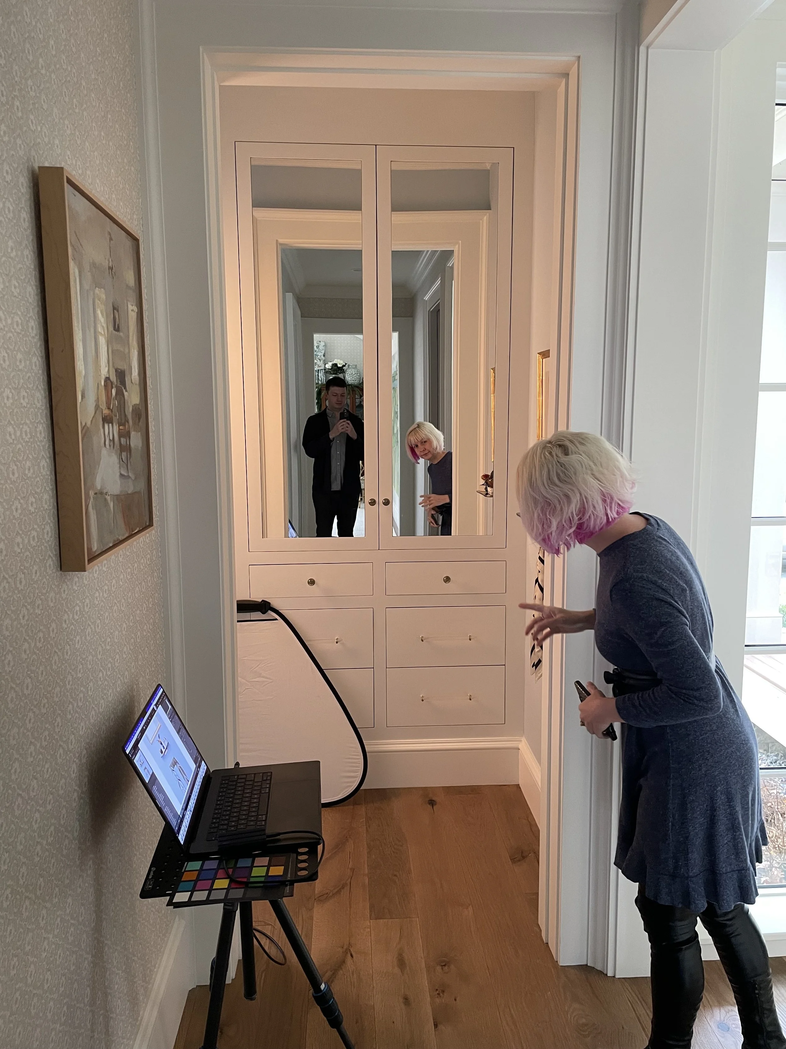In a narrow space, art direction had to happen outside
