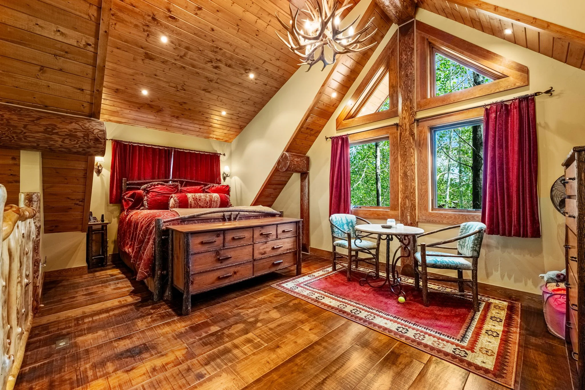 21-web-or-mls-1424 CR 124 -21.jpg