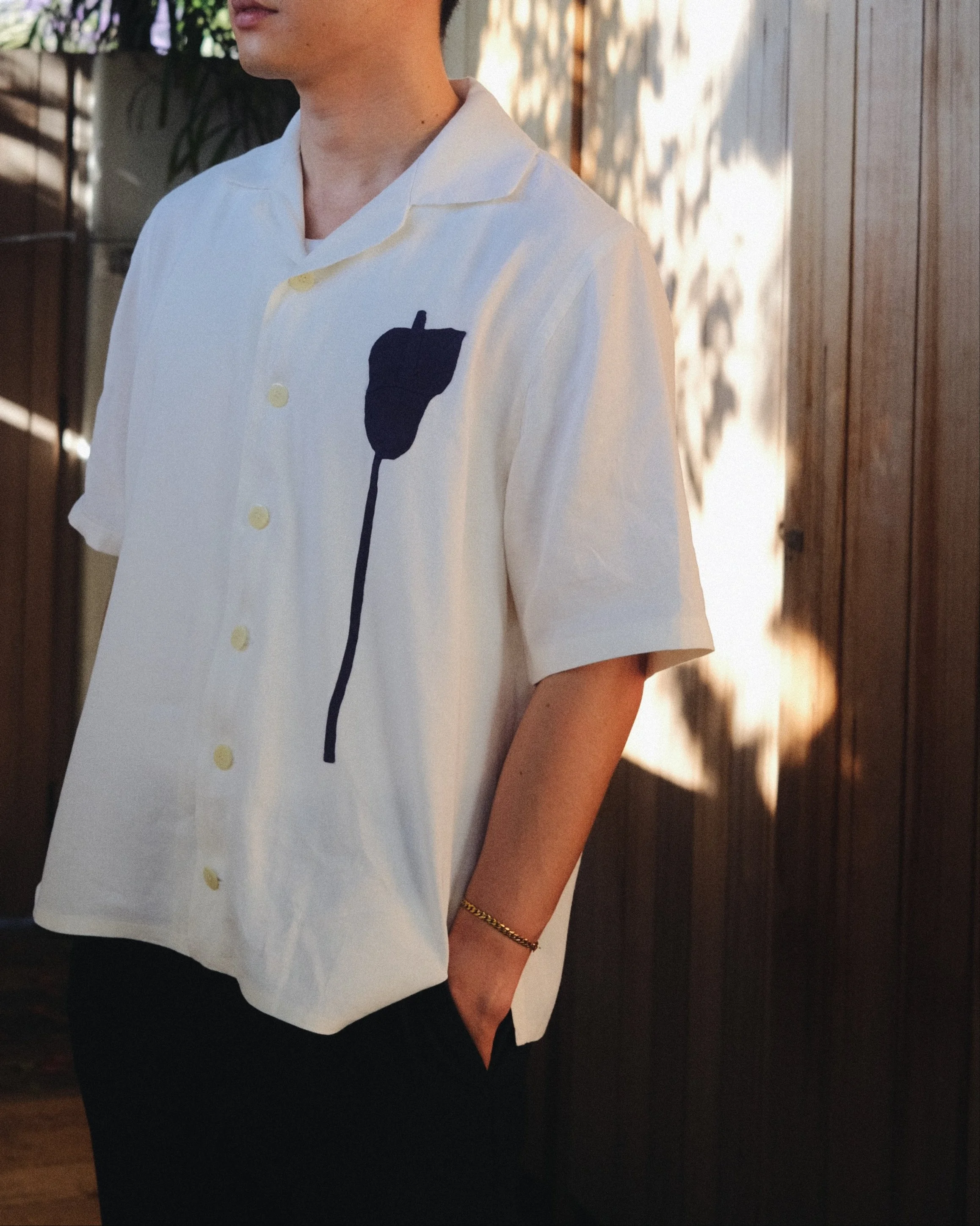 Calla Lily appliqué camp collar shirt