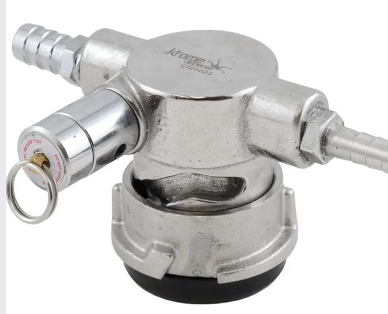 Low Profile Sanke Coupler