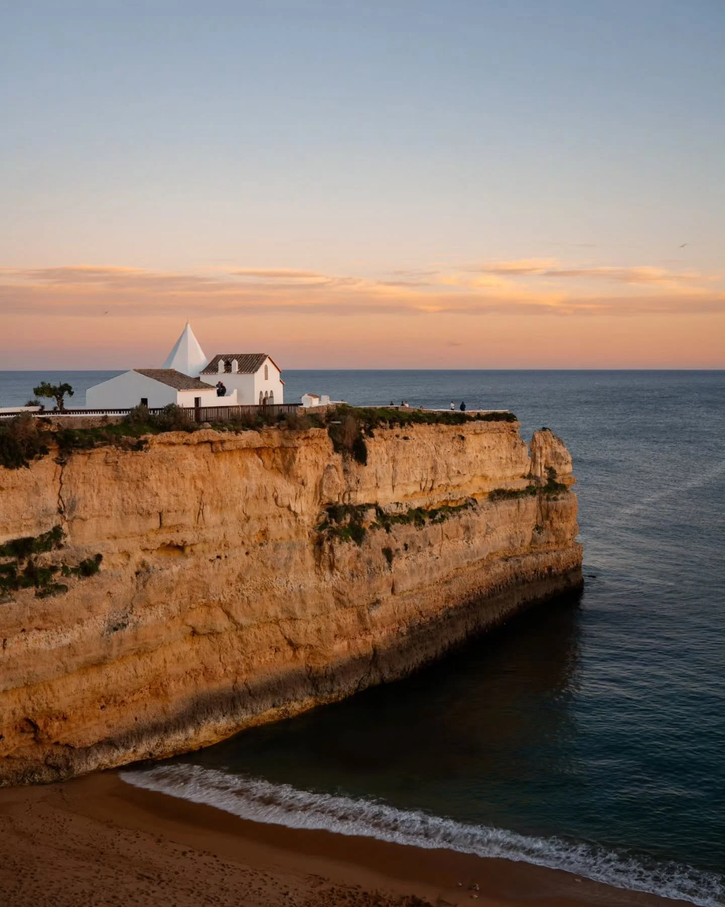 Algarve em Mar&ccedil;o.
Algarve todo o ano.