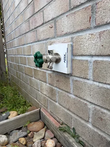 Exterior hose faucet
